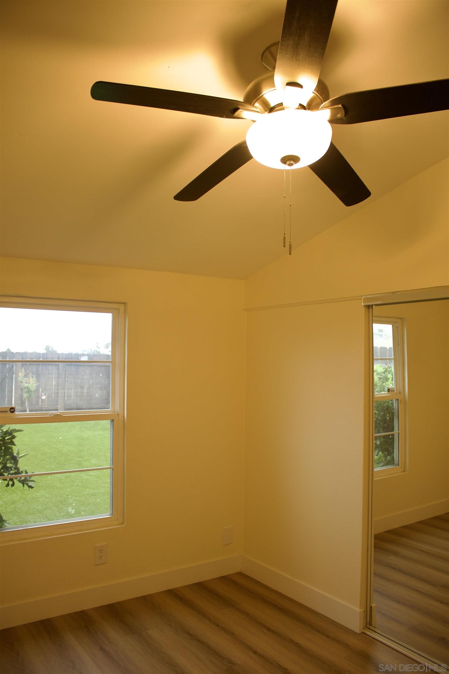 Detail Gallery Image 15 of 35 For 4956  Ocean View Blvd, San Diego,  CA 92113 - 3 Beds | 2 Baths