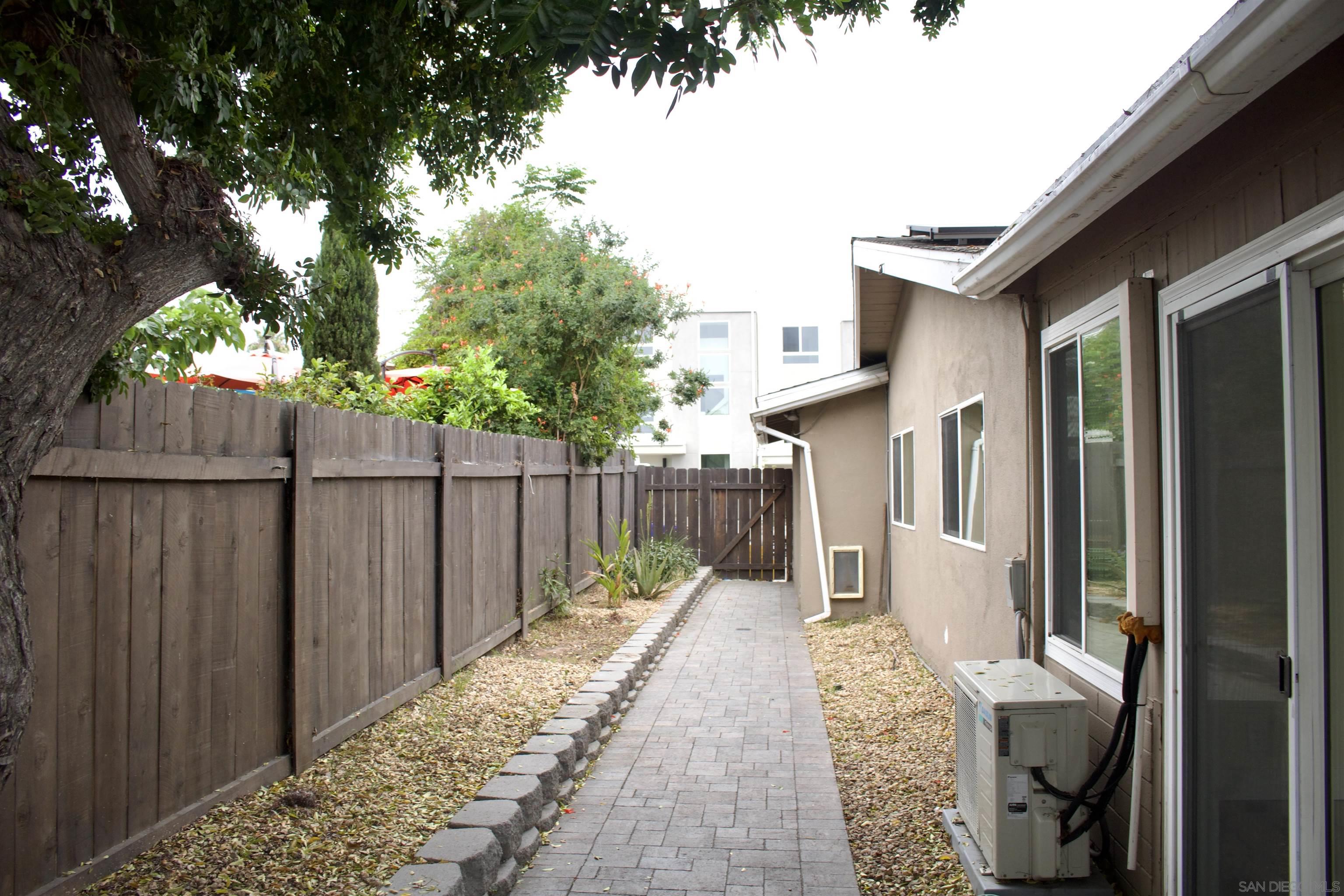 Detail Gallery Image 29 of 35 For 4956  Ocean View Blvd, San Diego,  CA 92113 - 3 Beds | 2 Baths