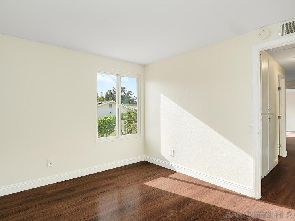 Detail Gallery Image 32 of 65 For 14302  Sandown Court, Poway,  CA 92064 - 5 Beds | 3 Baths