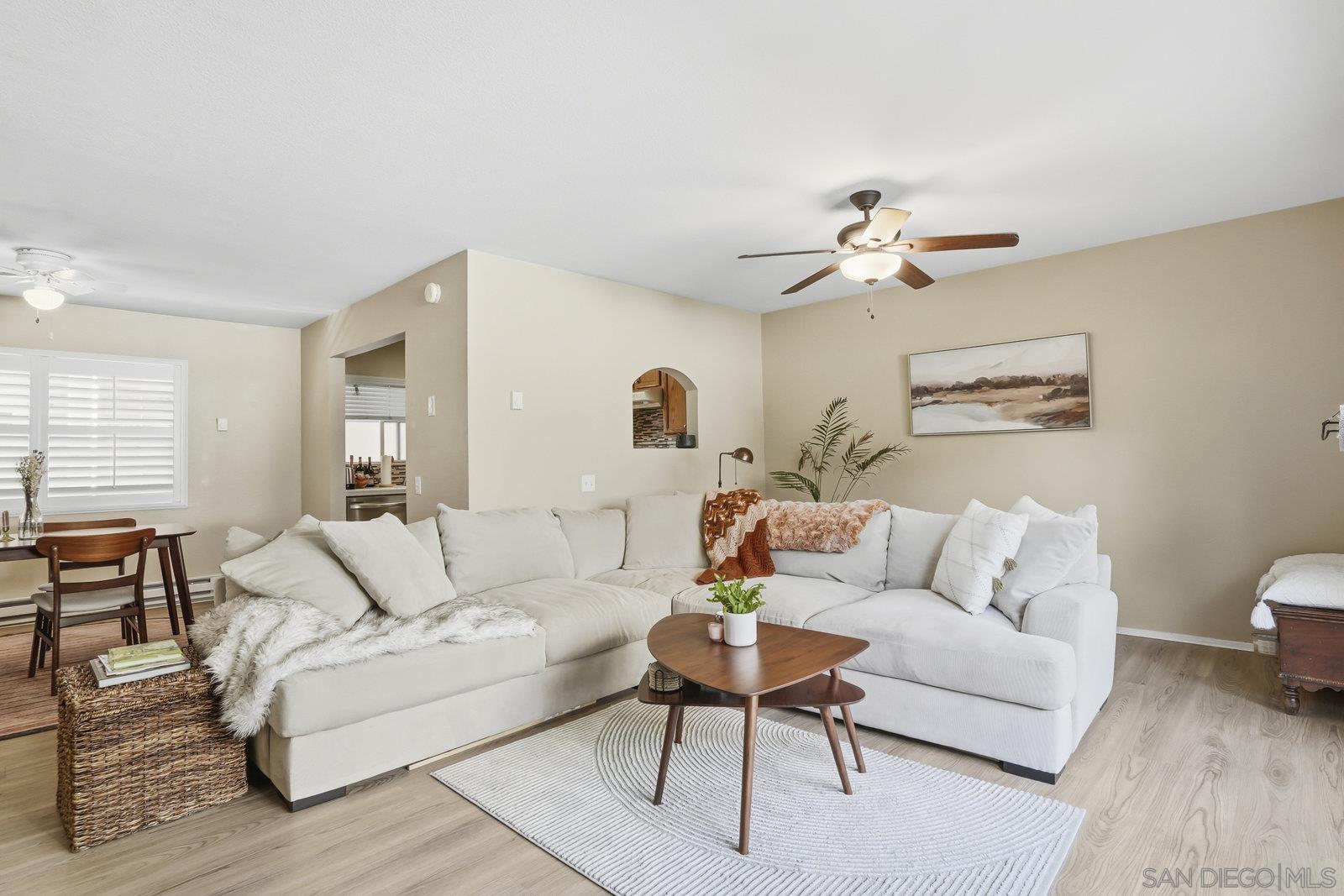 Front Image Thumbnail for SD260007972