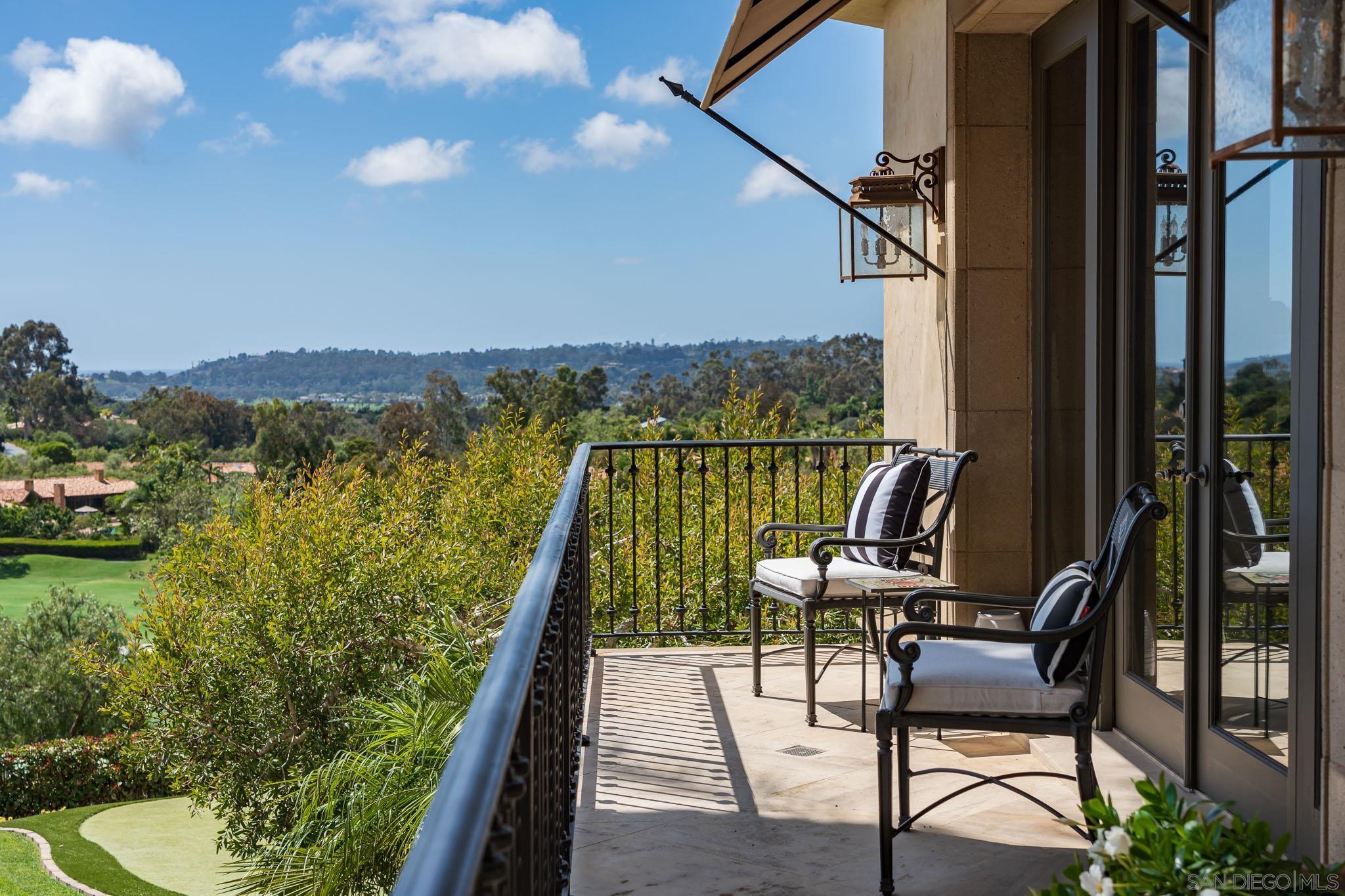 Detail Gallery Image 12 of 47 For 7756  St Andrews, Rancho Santa Fe,  CA 92067 - 5 Beds | 7/2 Baths