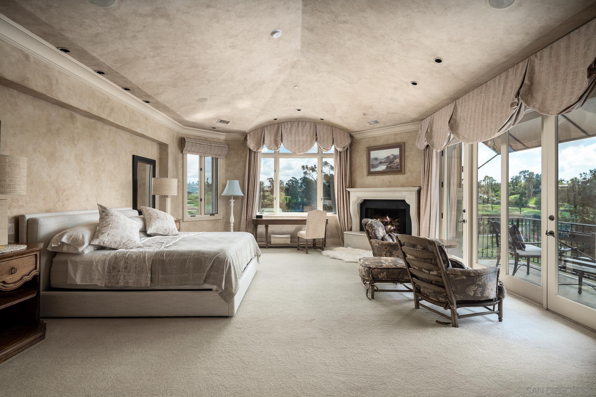 Detail Gallery Image 14 of 47 For 7756  St Andrews, Rancho Santa Fe,  CA 92067 - 5 Beds | 7/2 Baths