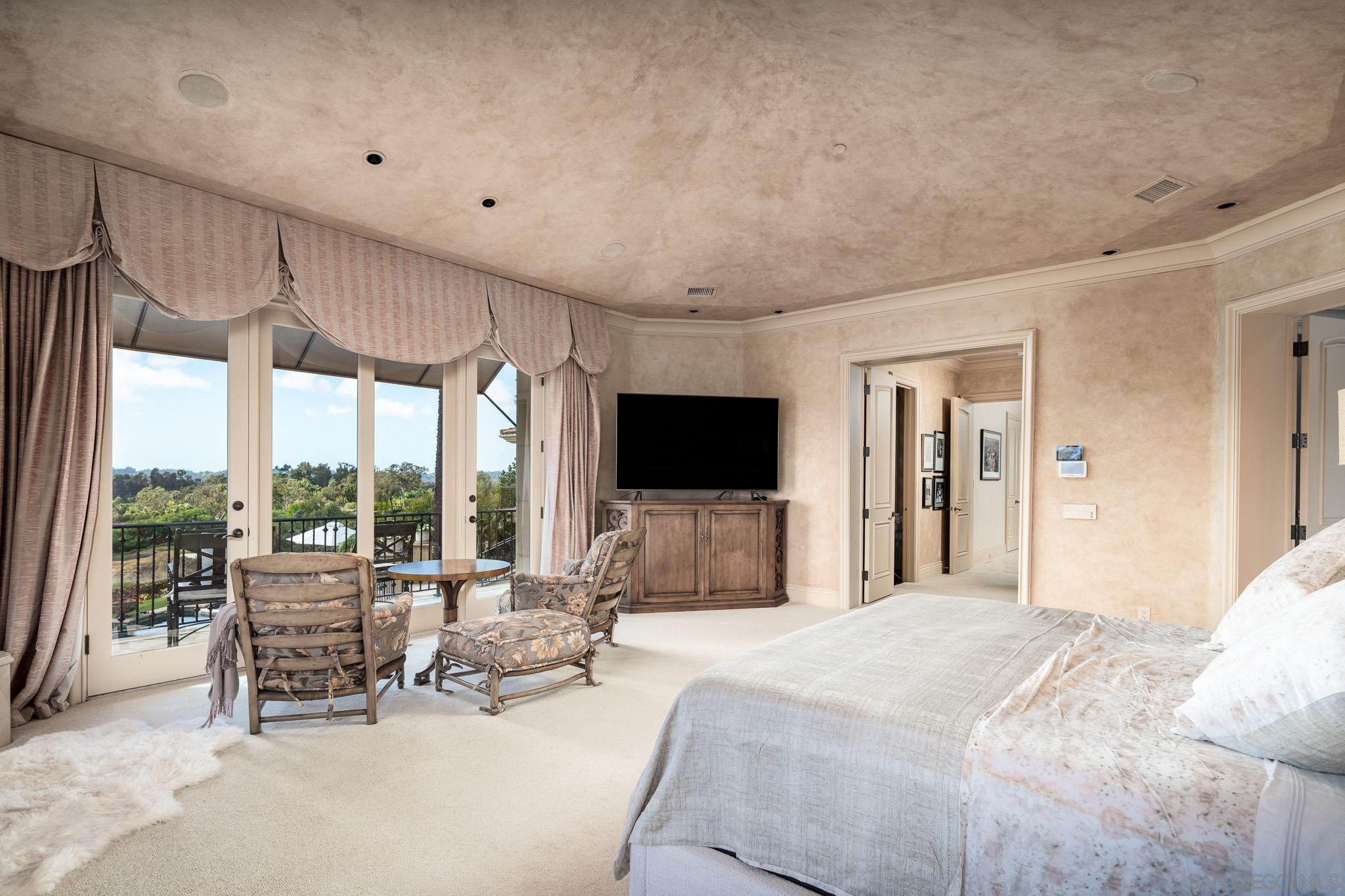 Detail Gallery Image 15 of 47 For 7756  St Andrews, Rancho Santa Fe,  CA 92067 - 5 Beds | 7/2 Baths