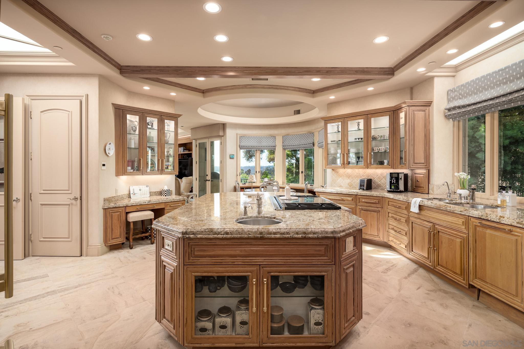 Detail Gallery Image 22 of 47 For 7756  St Andrews, Rancho Santa Fe,  CA 92067 - 5 Beds | 7/2 Baths