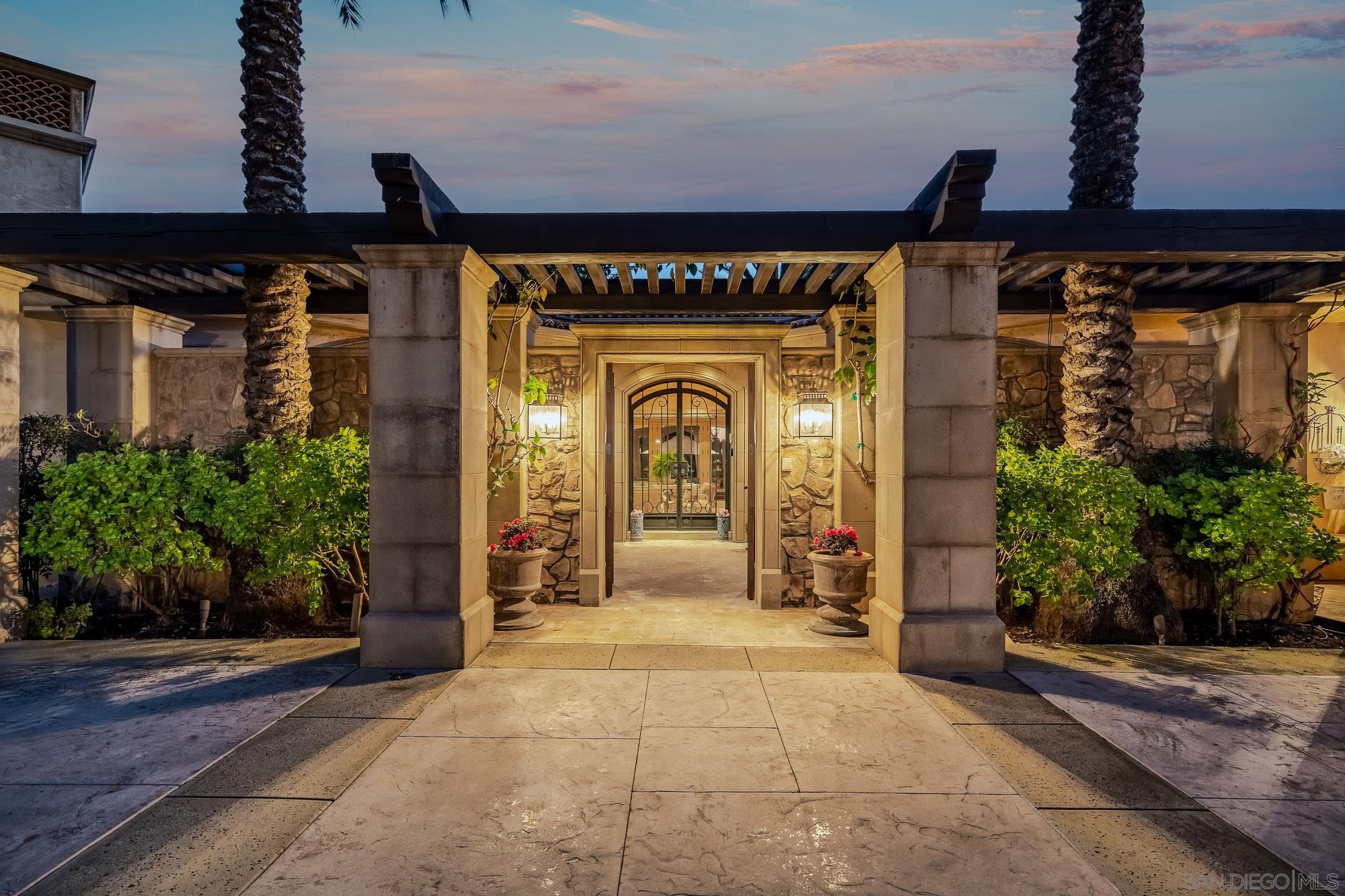 Detail Gallery Image 6 of 47 For 7756  St Andrews, Rancho Santa Fe,  CA 92067 - 5 Beds | 7/2 Baths