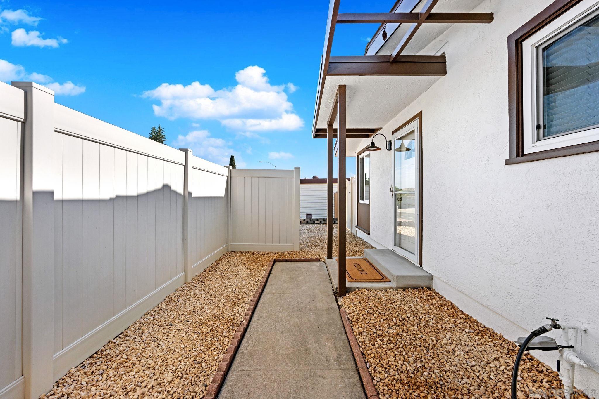 Detail Gallery Image 25 of 31 For 8937  Hammond Dr, San Diego,  CA 92123 - 4 Beds | 2 Baths