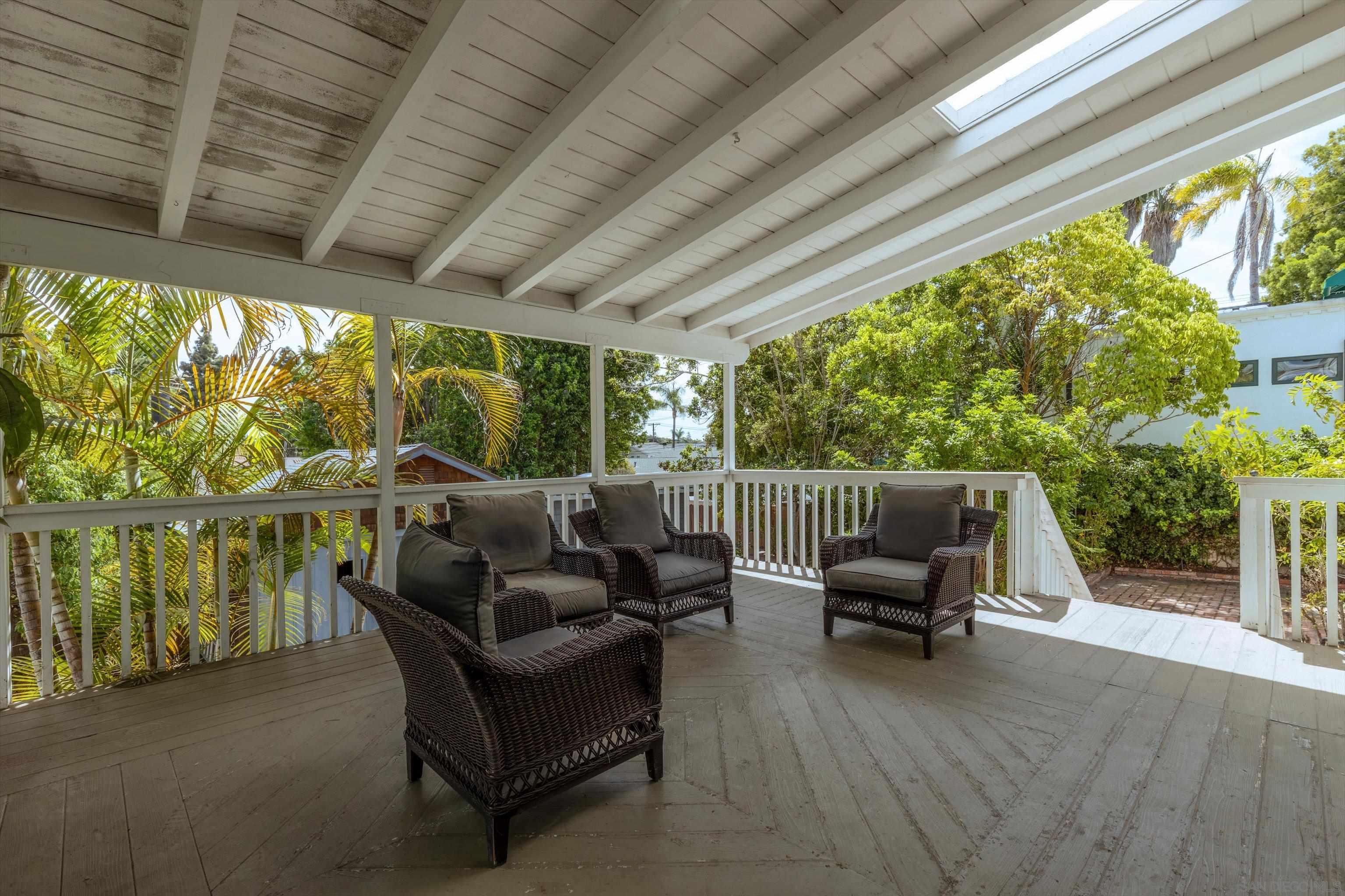 Detail Gallery Image 14 of 57 For 557  a Ave., Coronado,  CA 92118 - 3 Beds | 2/1 Baths