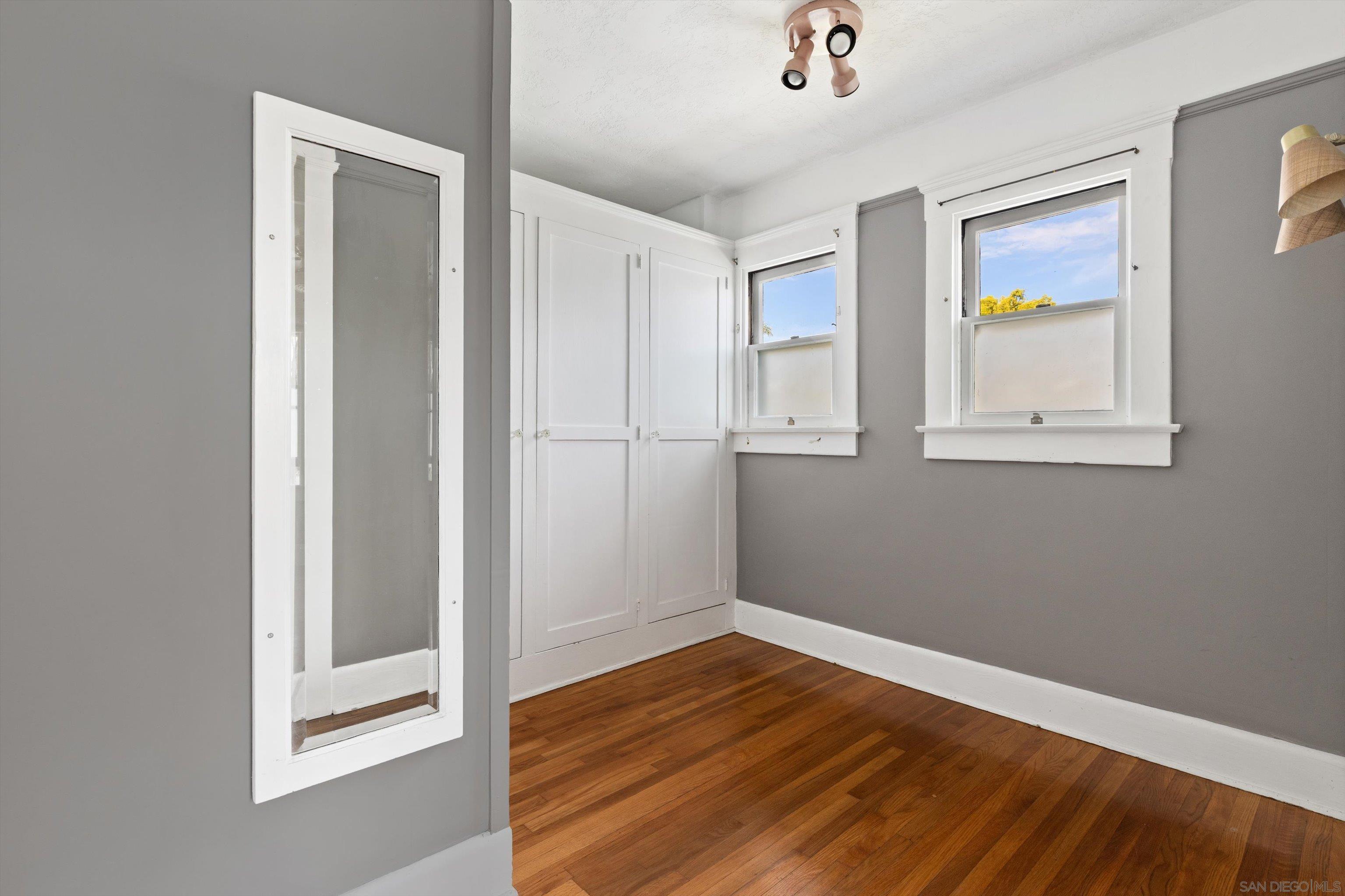 Detail Gallery Image 36 of 57 For 557  a Ave., Coronado,  CA 92118 - 3 Beds | 2/1 Baths