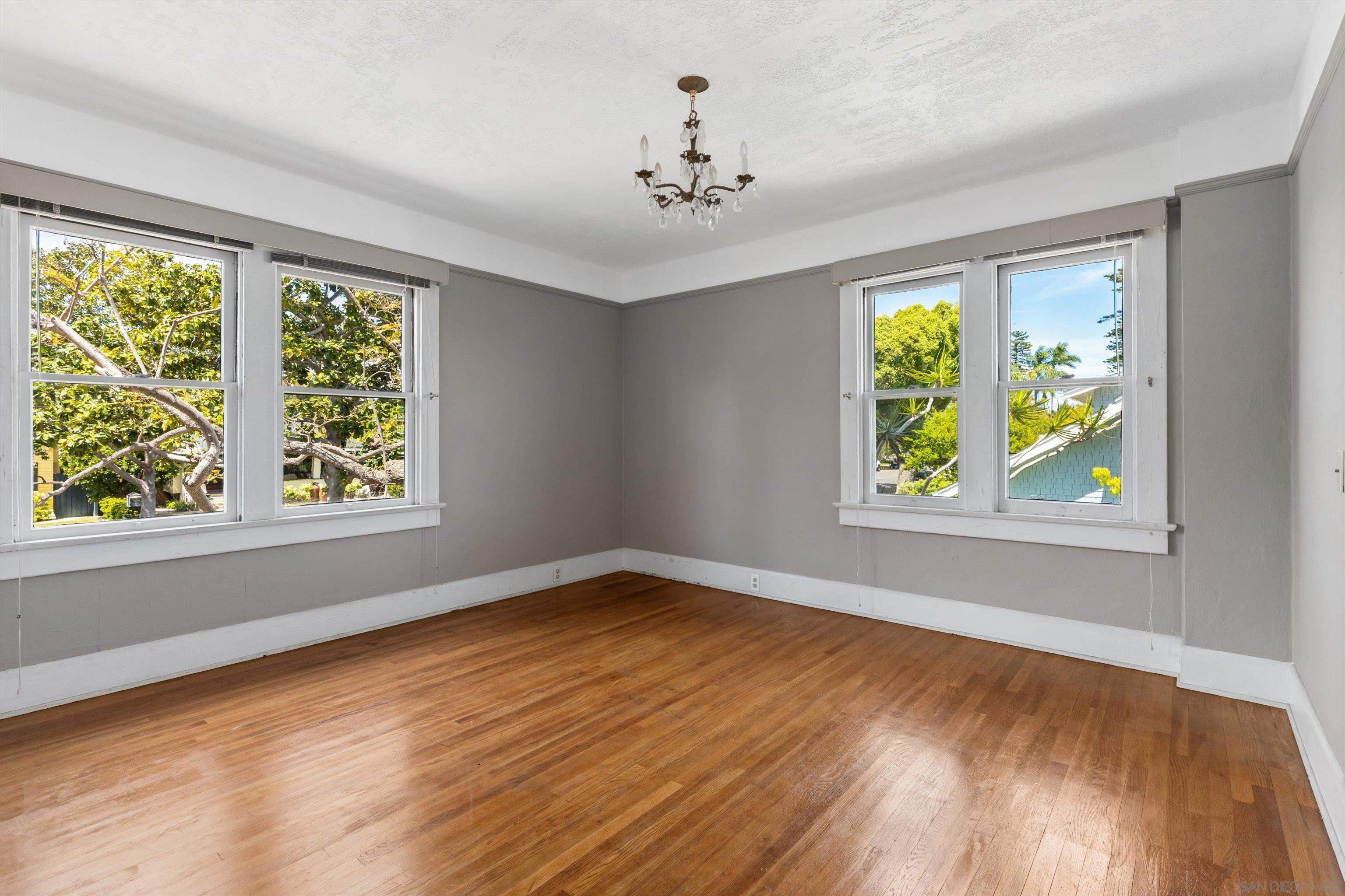 Detail Gallery Image 40 of 57 For 557  a Ave., Coronado,  CA 92118 - 3 Beds | 2/1 Baths