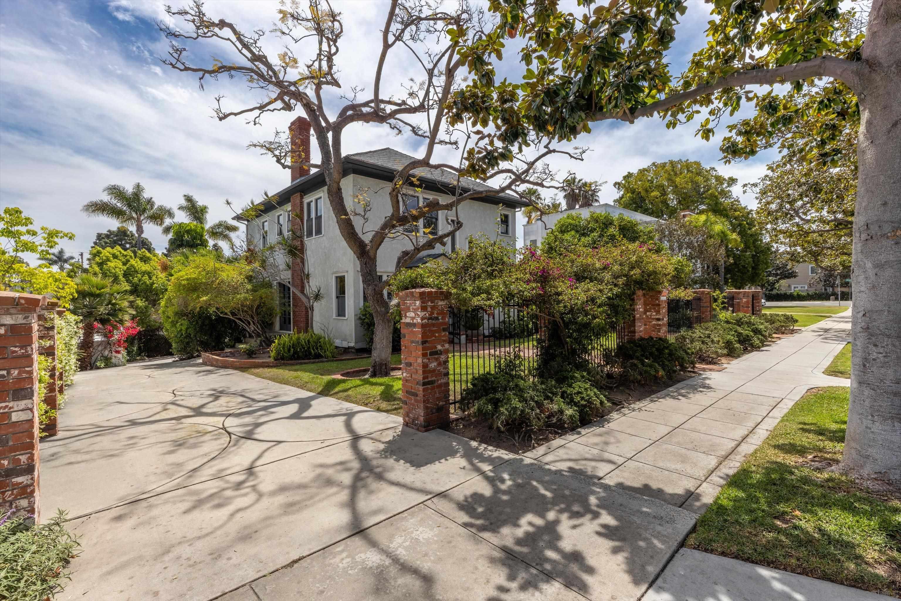 Detail Gallery Image 44 of 57 For 557  a Ave., Coronado,  CA 92118 - 3 Beds | 2/1 Baths