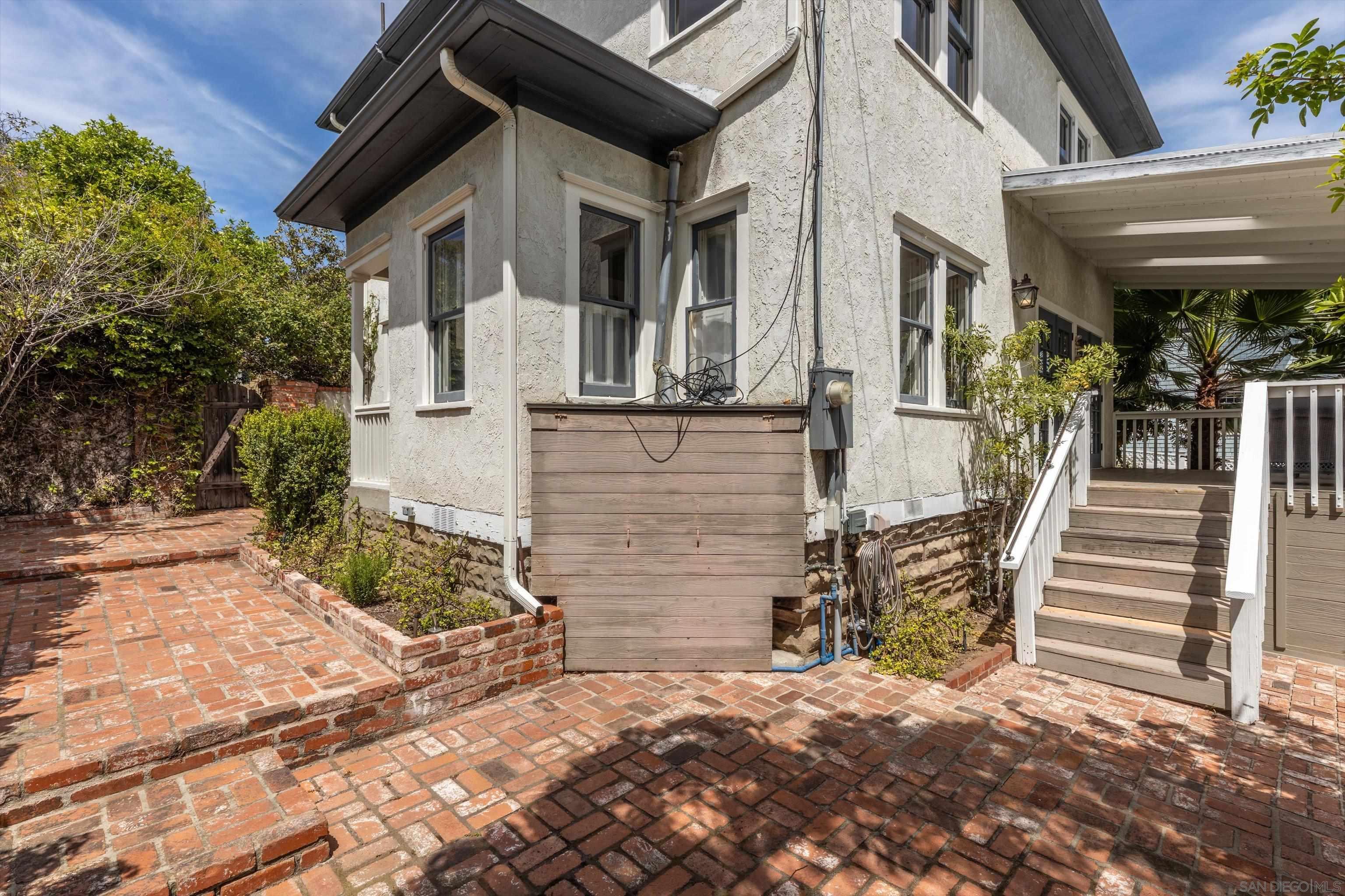 Detail Gallery Image 50 of 57 For 557  a Ave., Coronado,  CA 92118 - 3 Beds | 2/1 Baths