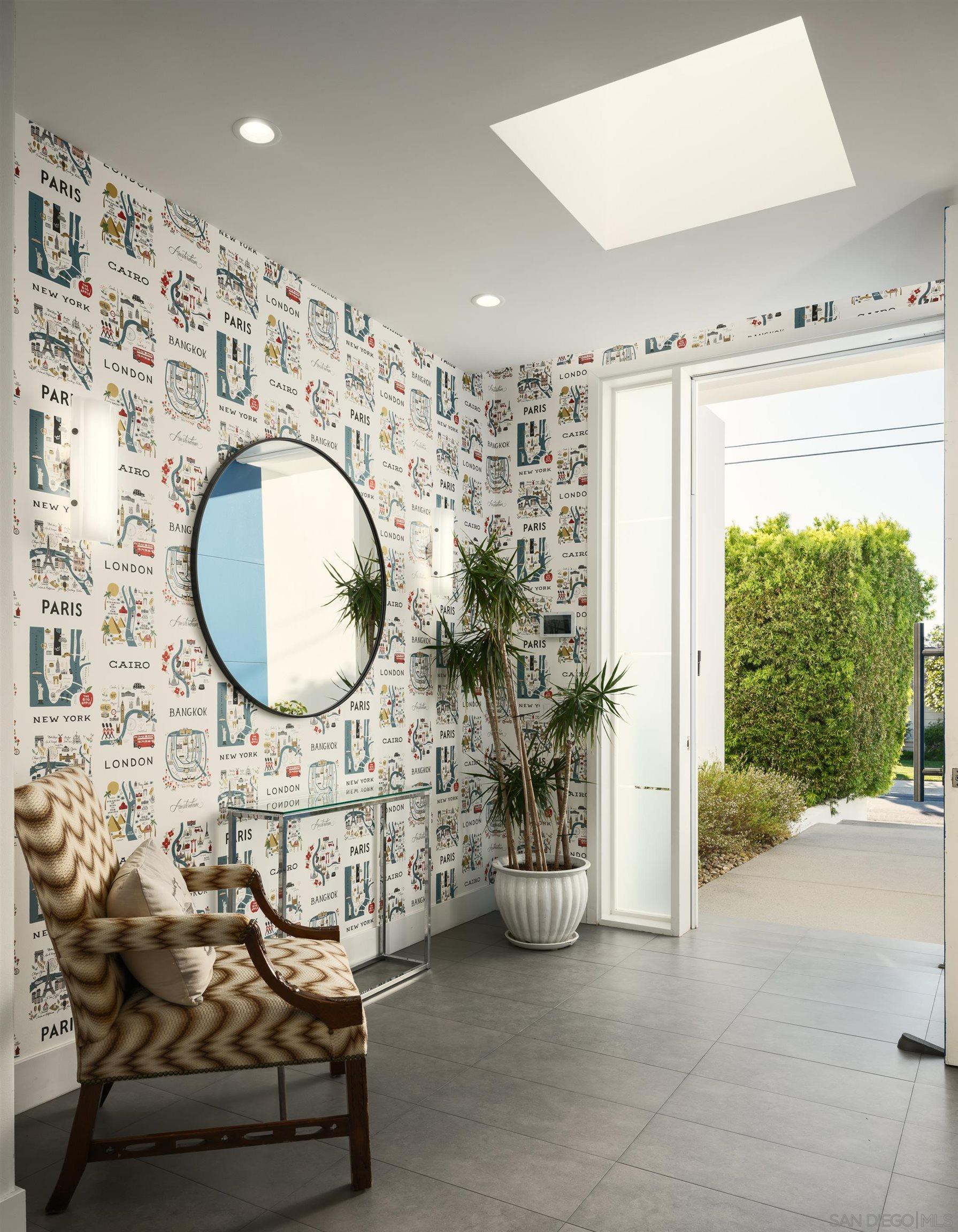 Detail Gallery Image 12 of 39 For 8835  Robin Hood Ln, La Jolla,  CA 92037 - 4 Beds | 4/1 Baths