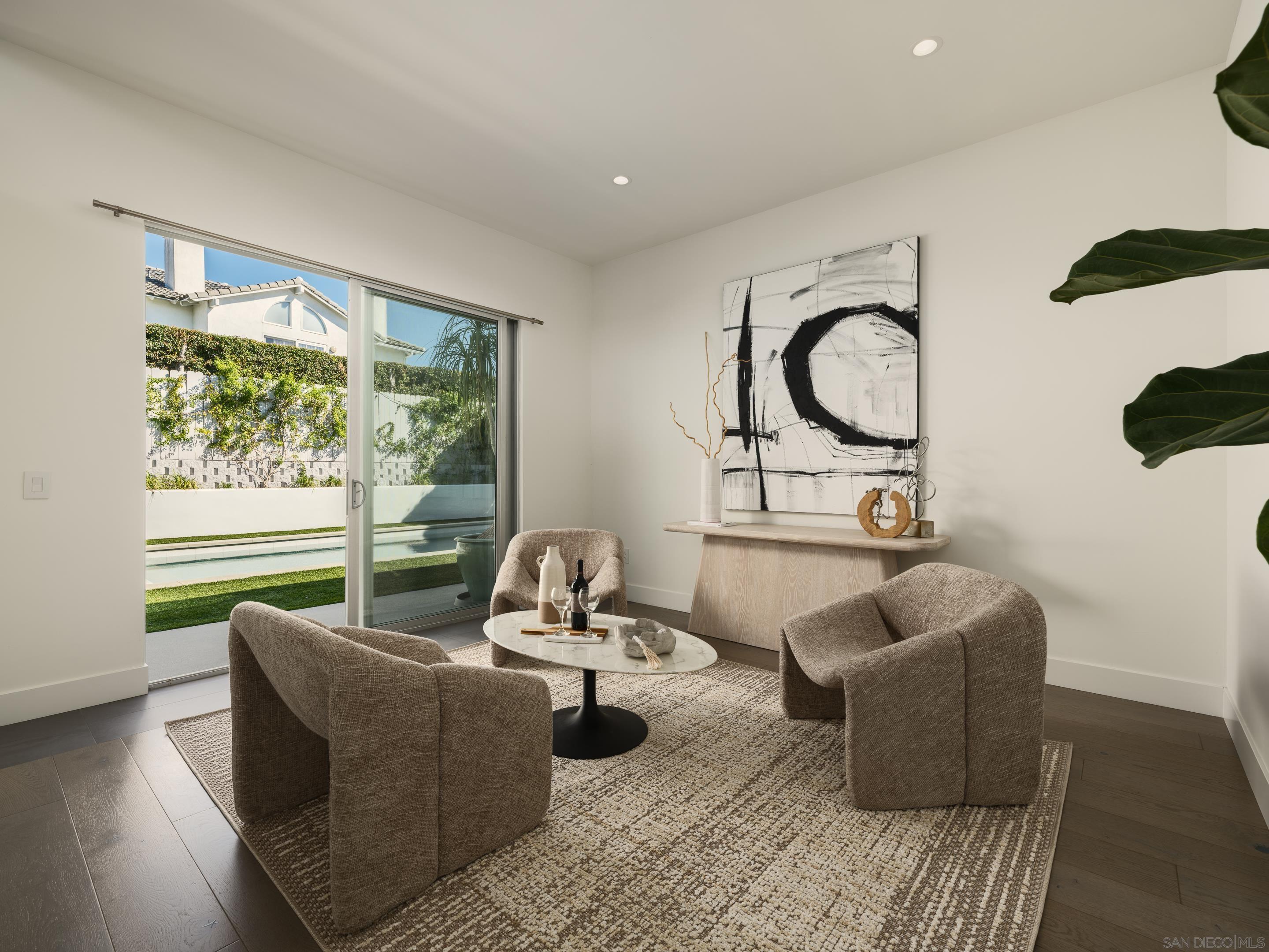 Detail Gallery Image 24 of 39 For 8835  Robin Hood Ln, La Jolla,  CA 92037 - 4 Beds | 4/1 Baths