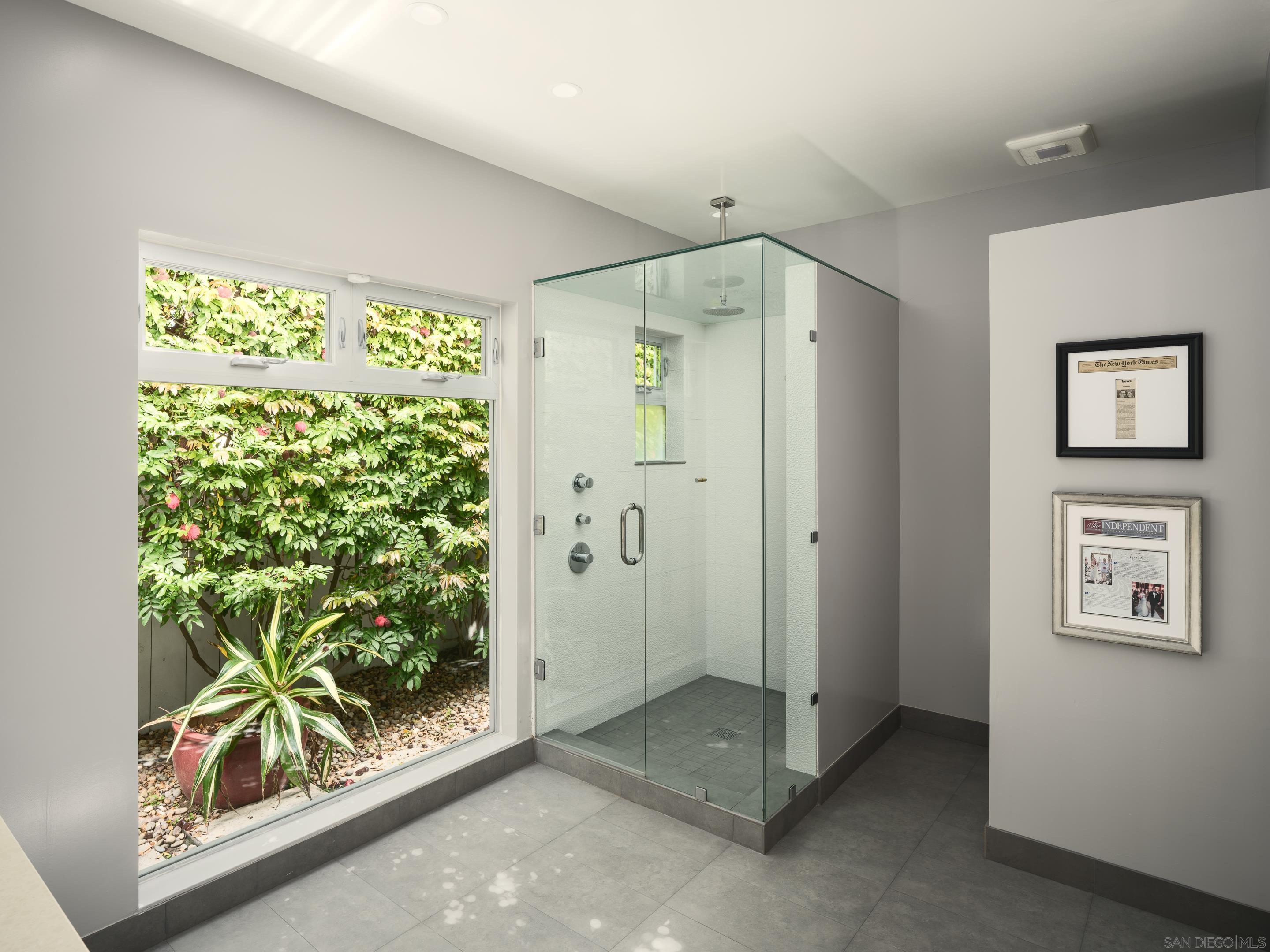 Detail Gallery Image 29 of 39 For 8835  Robin Hood Ln, La Jolla,  CA 92037 - 4 Beds | 4/1 Baths