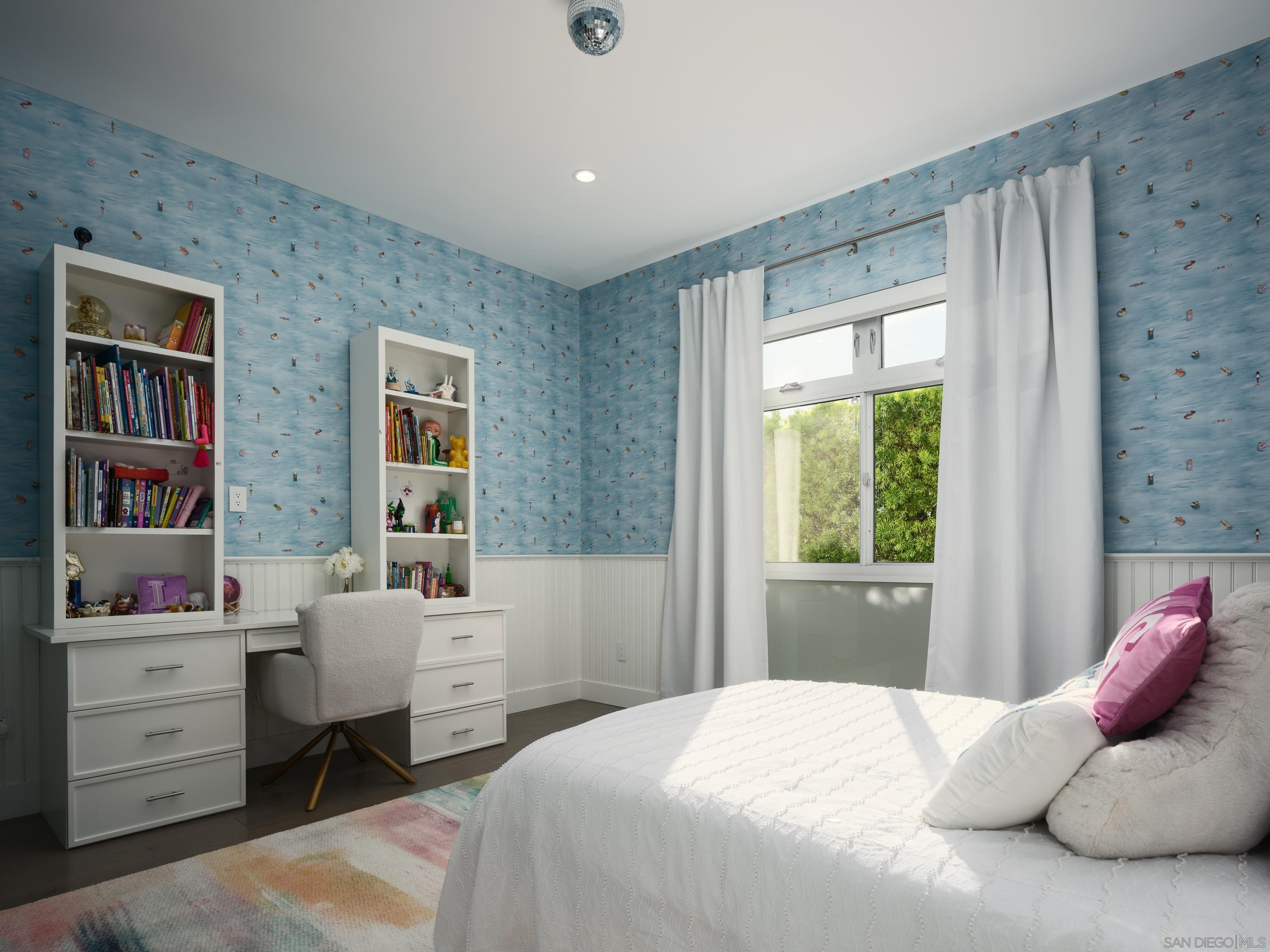 Detail Gallery Image 32 of 39 For 8835  Robin Hood Ln, La Jolla,  CA 92037 - 4 Beds | 4/1 Baths