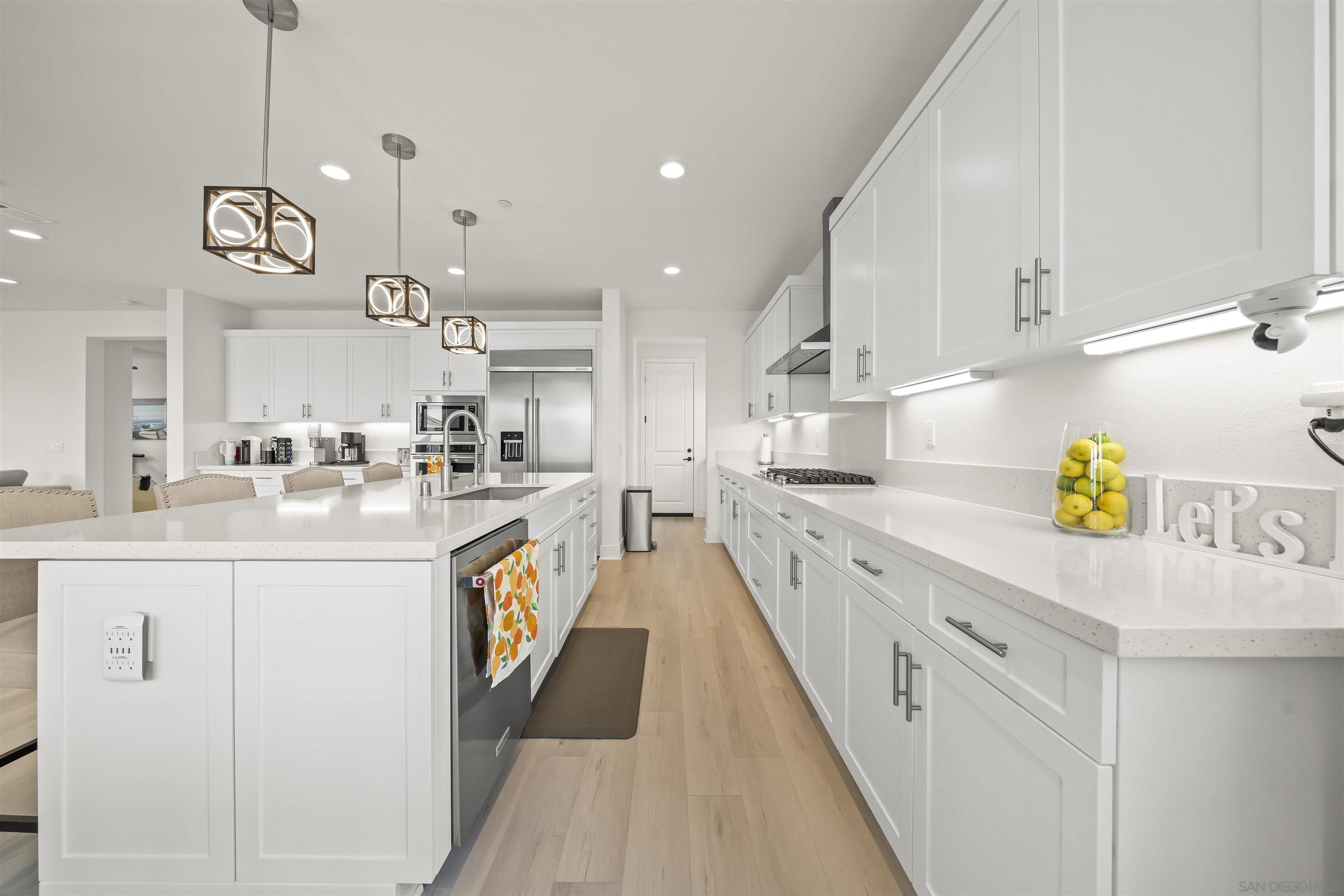 Detail Gallery Image 15 of 58 For 2183  Paseo Levanten, Chula Vista,  CA 91913 - 4 Beds | 3/1 Baths