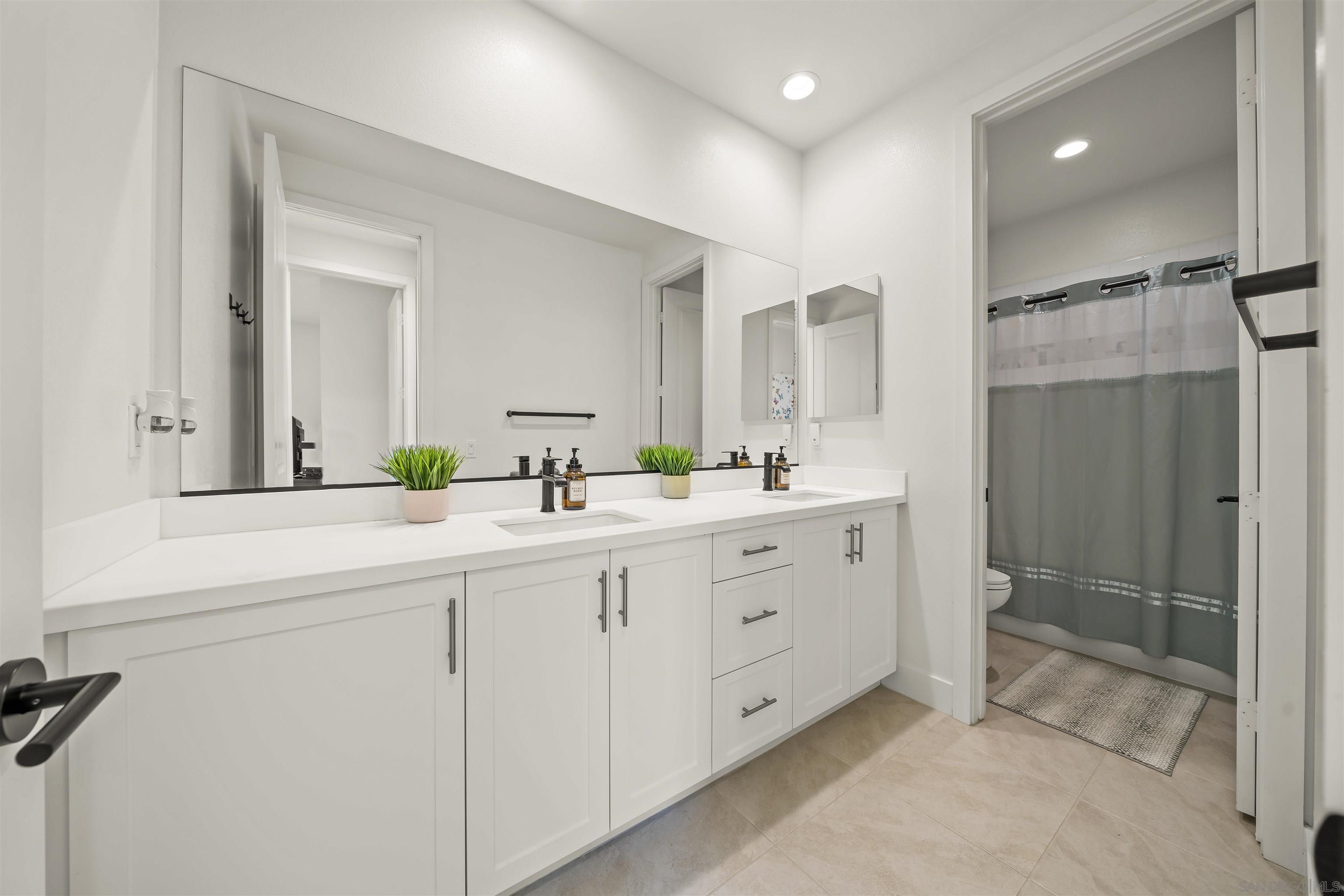 Detail Gallery Image 39 of 58 For 2183  Paseo Levanten, Chula Vista,  CA 91913 - 4 Beds | 3/1 Baths