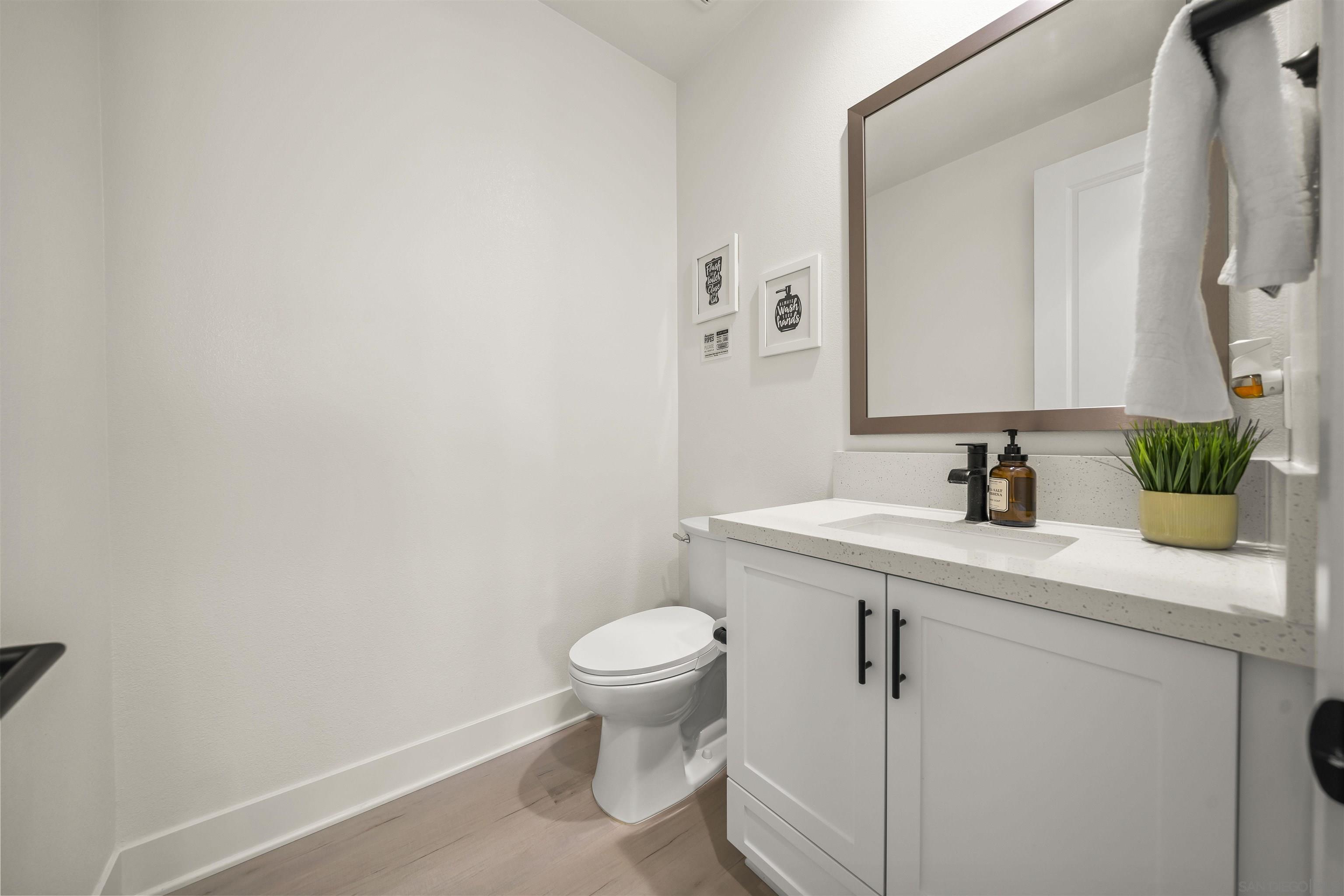 Detail Gallery Image 10 of 58 For 2183  Paseo Levanten, Chula Vista,  CA 91913 - 4 Beds | 3/1 Baths