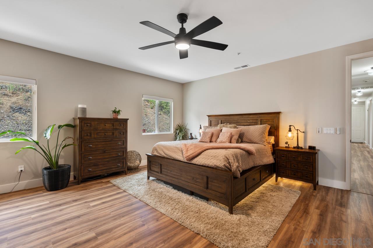 Detail Gallery Image 21 of 55 For 408  Alta Lane, El Cajon,  CA 92021 - 5 Beds | 4/1 Baths