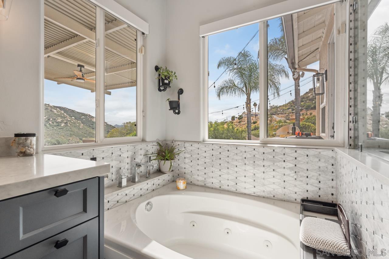 Detail Gallery Image 24 of 55 For 408  Alta Lane, El Cajon,  CA 92021 - 5 Beds | 4/1 Baths