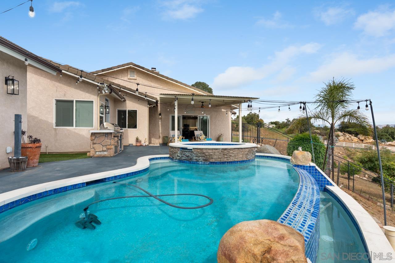 Detail Gallery Image 40 of 55 For 408  Alta Lane, El Cajon,  CA 92021 - 5 Beds | 4/1 Baths