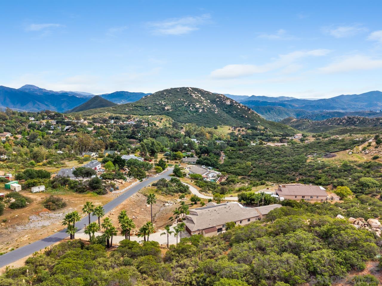 Detail Gallery Image 51 of 55 For 408  Alta Lane, El Cajon,  CA 92021 - 5 Beds | 4/1 Baths