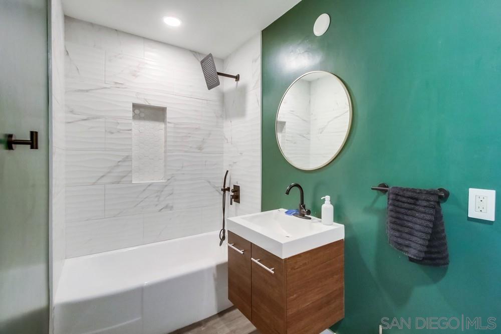 Detail Gallery Image 16 of 30 For 6375  Thorn St, San Diego,  CA 92115 - 2 Beds | 1 Baths