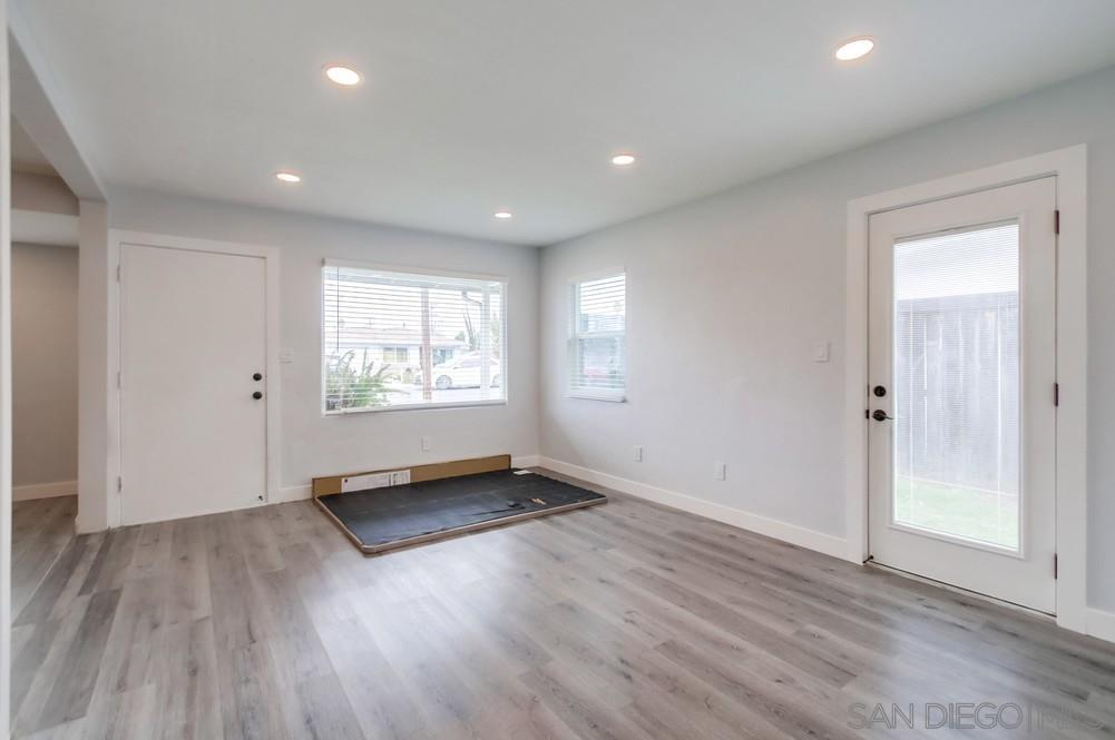 Detail Gallery Image 7 of 30 For 6375  Thorn St, San Diego,  CA 92115 - 2 Beds | 1 Baths