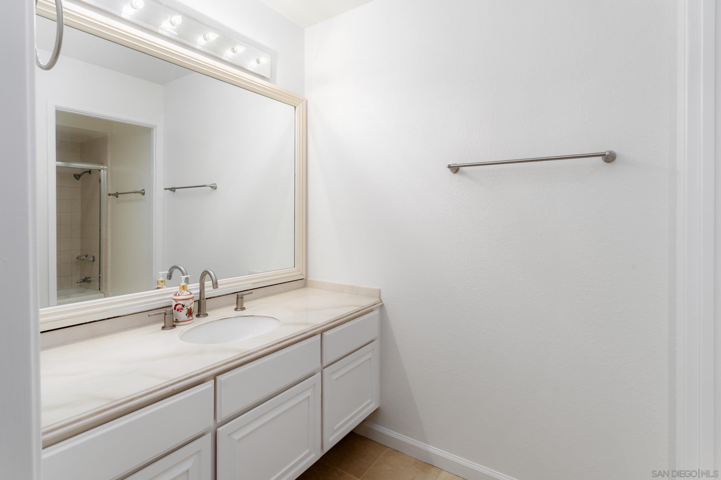 Detail Gallery Image 26 of 28 For 2575  Caminito Muirfield, La Jolla,  CA 92037 - 4 Beds | 3/1 Baths