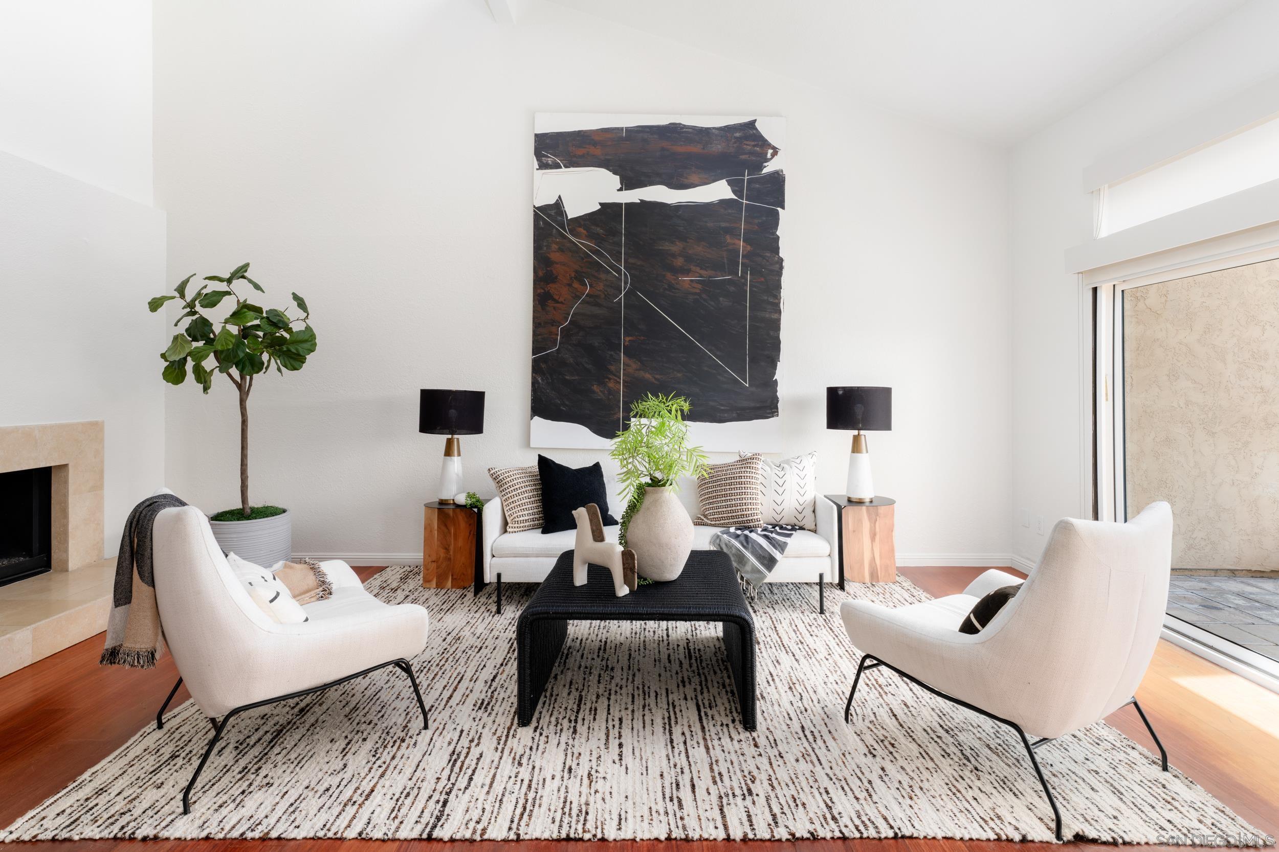 Detail Gallery Image 4 of 28 For 2575  Caminito Muirfield, La Jolla,  CA 92037 - 4 Beds | 3/1 Baths