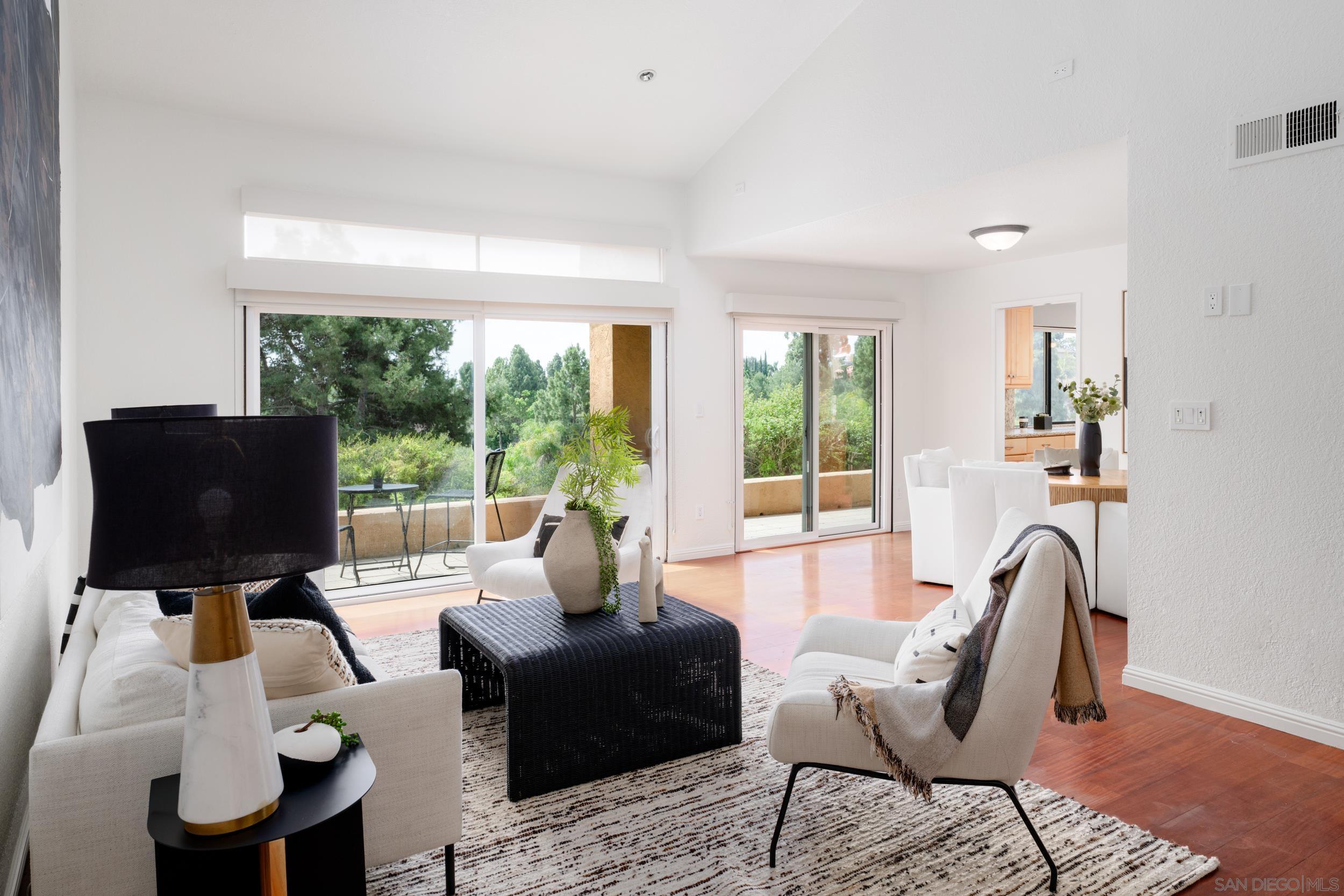 Detail Gallery Image 7 of 28 For 2575  Caminito Muirfield, La Jolla,  CA 92037 - 4 Beds | 3/1 Baths