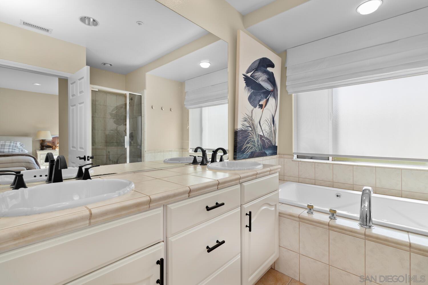 Detail Gallery Image 13 of 26 For 7517  Jerez  B, Carlsbad,  CA 92009 - 3 Beds | 3/1 Baths