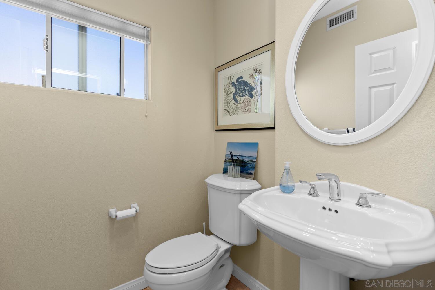 Detail Gallery Image 19 of 26 For 7517  Jerez  B, Carlsbad,  CA 92009 - 3 Beds | 3/1 Baths