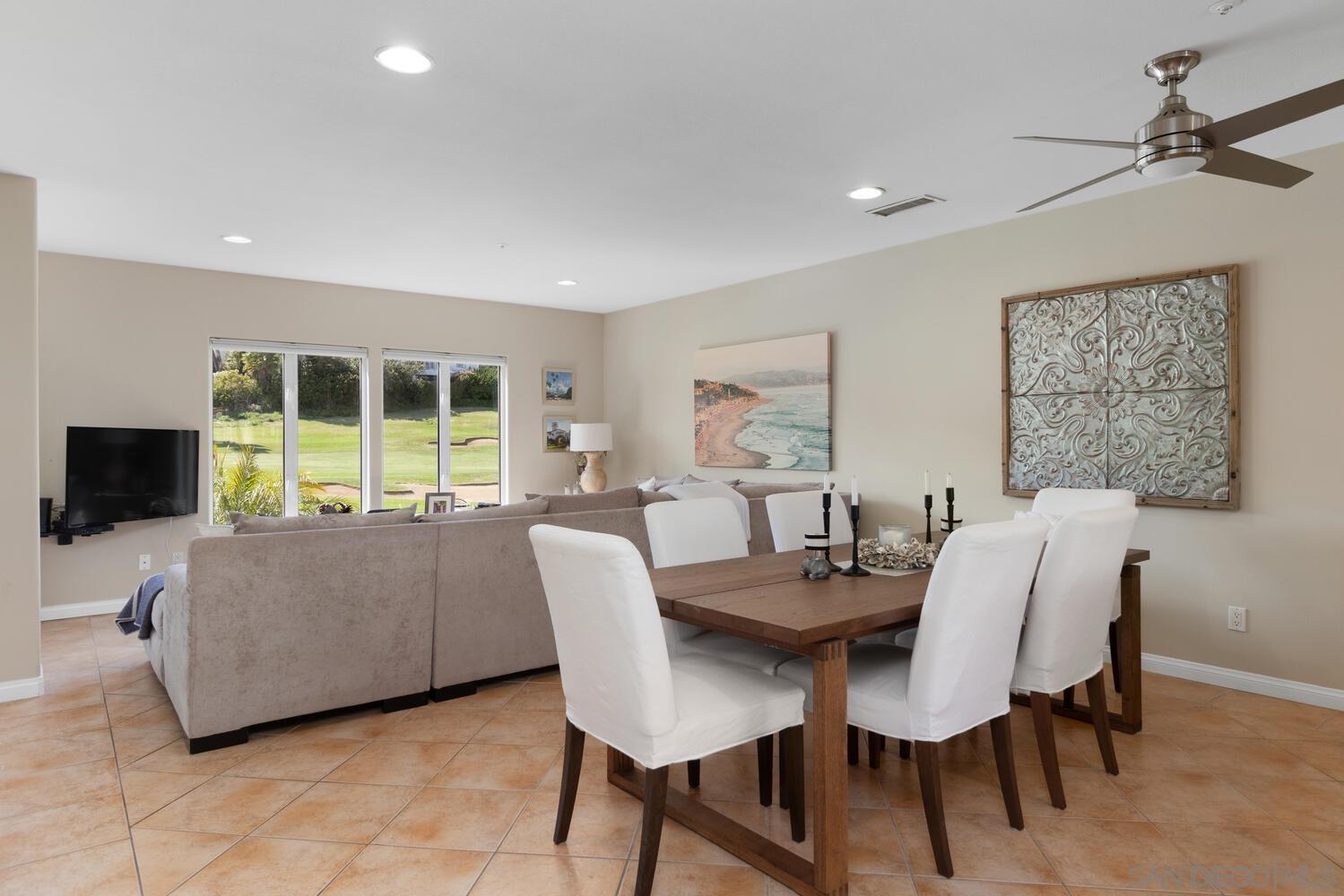 Detail Gallery Image 6 of 26 For 7517  Jerez  B, Carlsbad,  CA 92009 - 3 Beds | 3/1 Baths