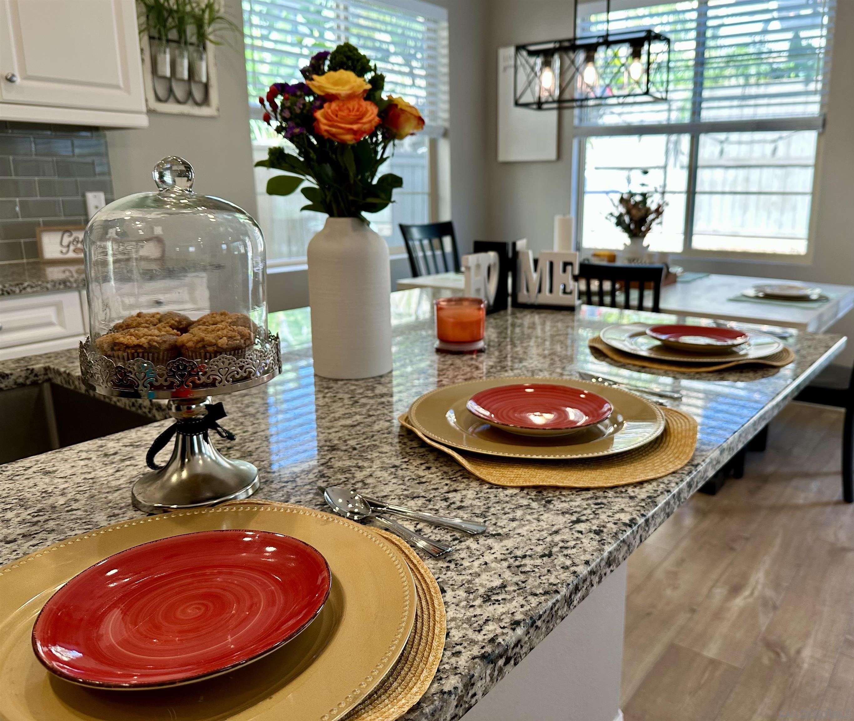 Detail Gallery Image 6 of 30 For 1132  Cherry Tree Lane, Vista,  CA 92084 - 4 Beds | 2/1 Baths