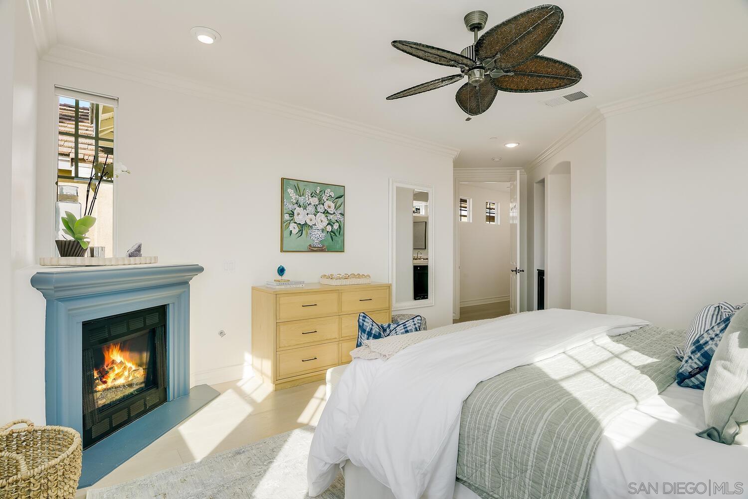 Detail Gallery Image 15 of 27 For 409 N Cedros Ave, Solana Beach,  CA 92075 - 4 Beds | 4 Baths