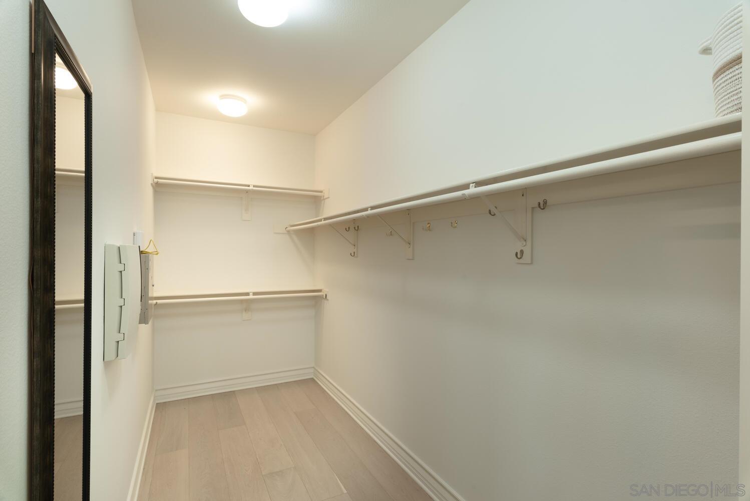 Detail Gallery Image 17 of 27 For 409 N Cedros Ave, Solana Beach,  CA 92075 - 4 Beds | 4 Baths