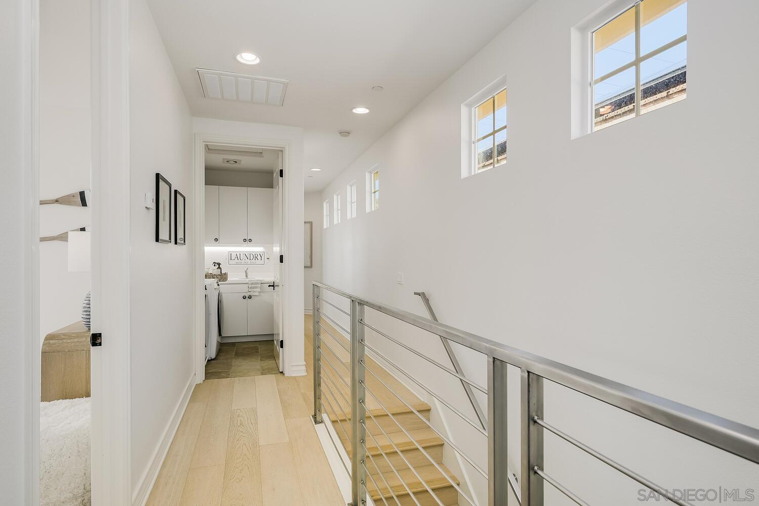 Detail Gallery Image 24 of 27 For 409 N Cedros Ave, Solana Beach,  CA 92075 - 4 Beds | 4 Baths