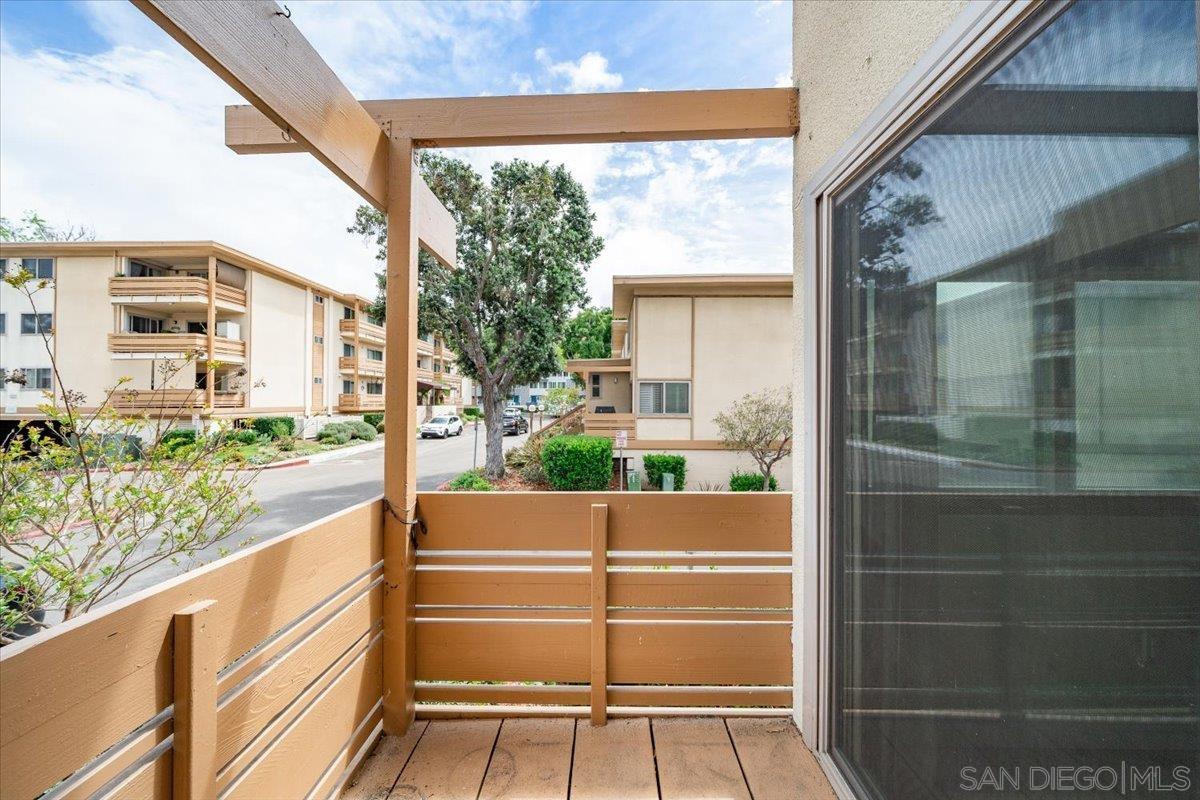 Detail Gallery Image 5 of 38 For 2624  Worden Street  #179,  San Diego,  CA 92110 - 2 Beds | 1/1 Baths
