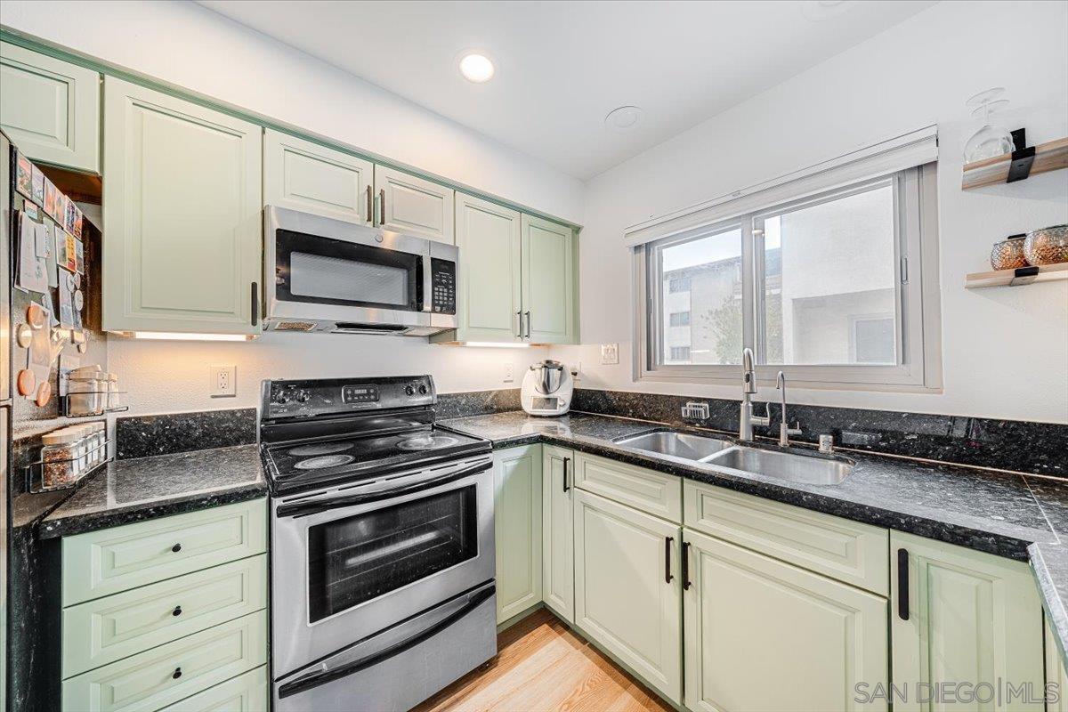 Detail Gallery Image 9 of 38 For 2624  Worden Street  #179,  San Diego,  CA 92110 - 2 Beds | 1/1 Baths