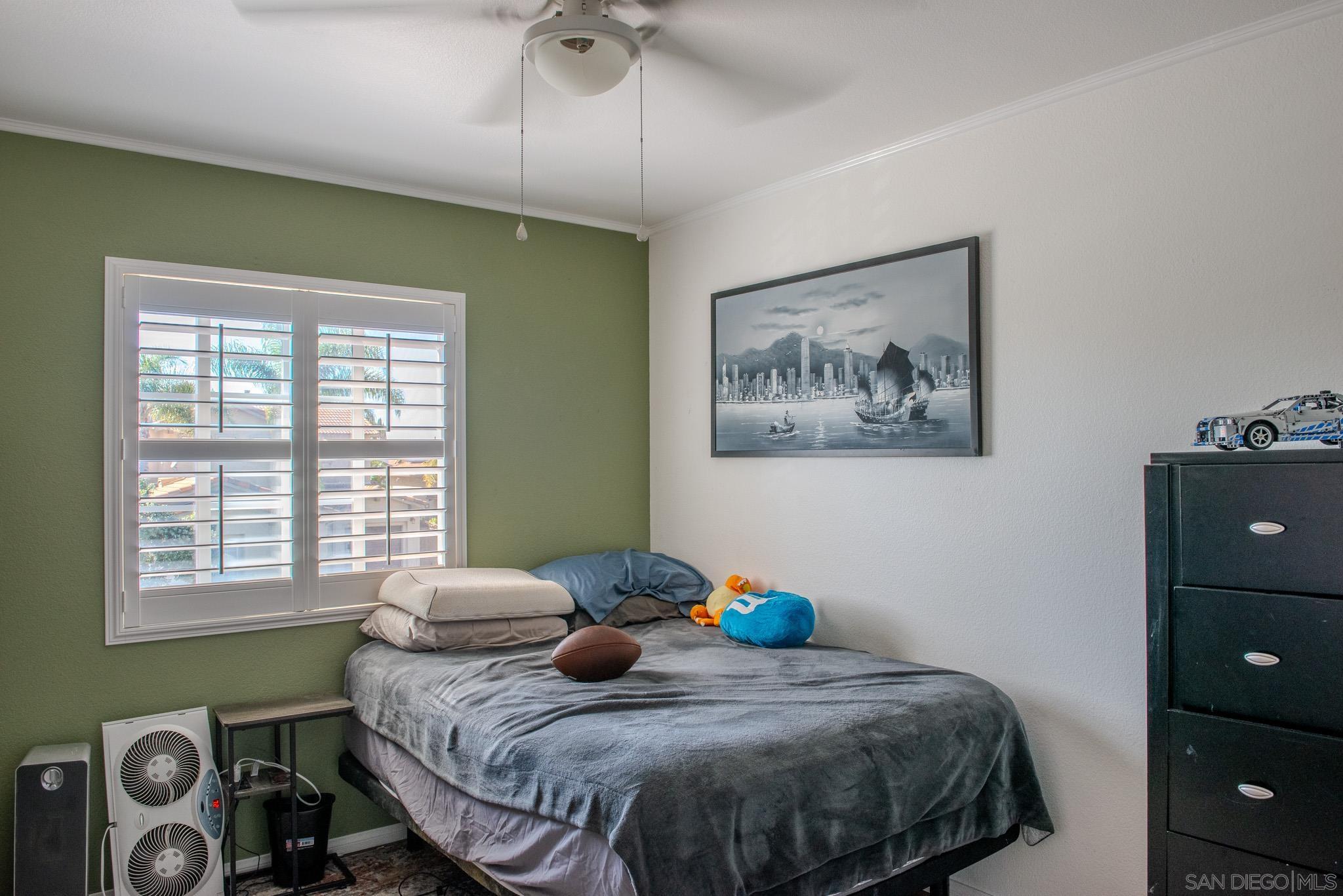 Detail Gallery Image 30 of 48 For 1129  Quinto Creek Pl, Chula Vista,  CA 91913 - 4 Beds | 3/1 Baths