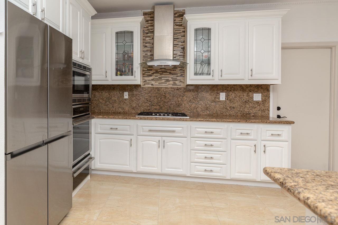 Detail Gallery Image 15 of 44 For 1175  Santa Olivia, Chula Vista,  CA 91913 - 5 Beds | 3 Baths