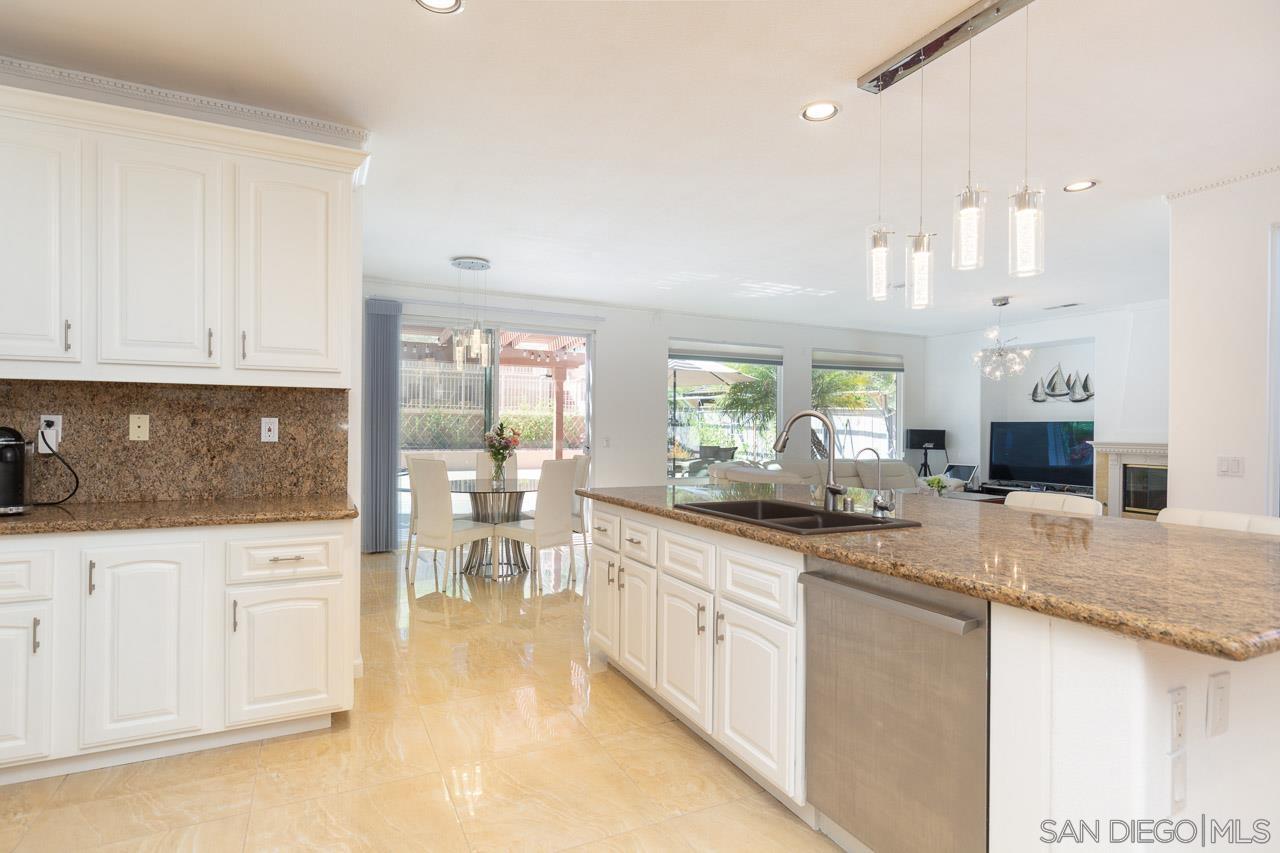 Detail Gallery Image 16 of 44 For 1175  Santa Olivia, Chula Vista,  CA 91913 - 5 Beds | 3 Baths