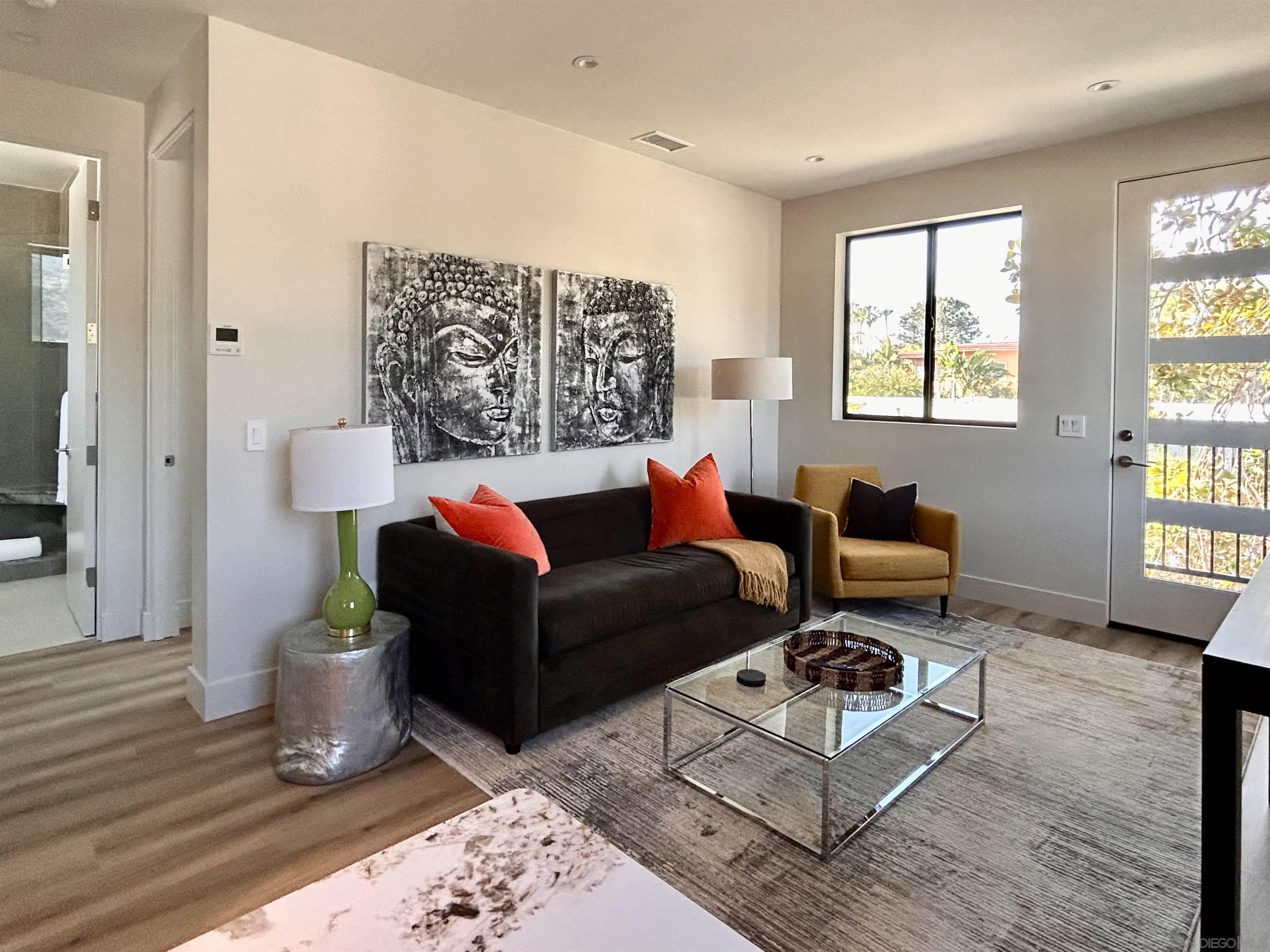 Detail Gallery Image 4 of 21 For 8168  Paseo Del Ocaso, La Jolla,  CA 92037 - 1 Beds | 1 Baths