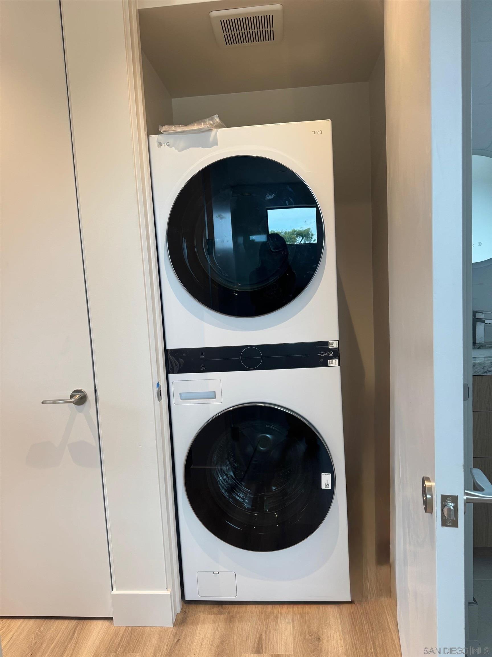 Detail Gallery Image 10 of 21 For 8168  Paseo Del Ocaso, La Jolla,  CA 92037 - 1 Beds | 1 Baths