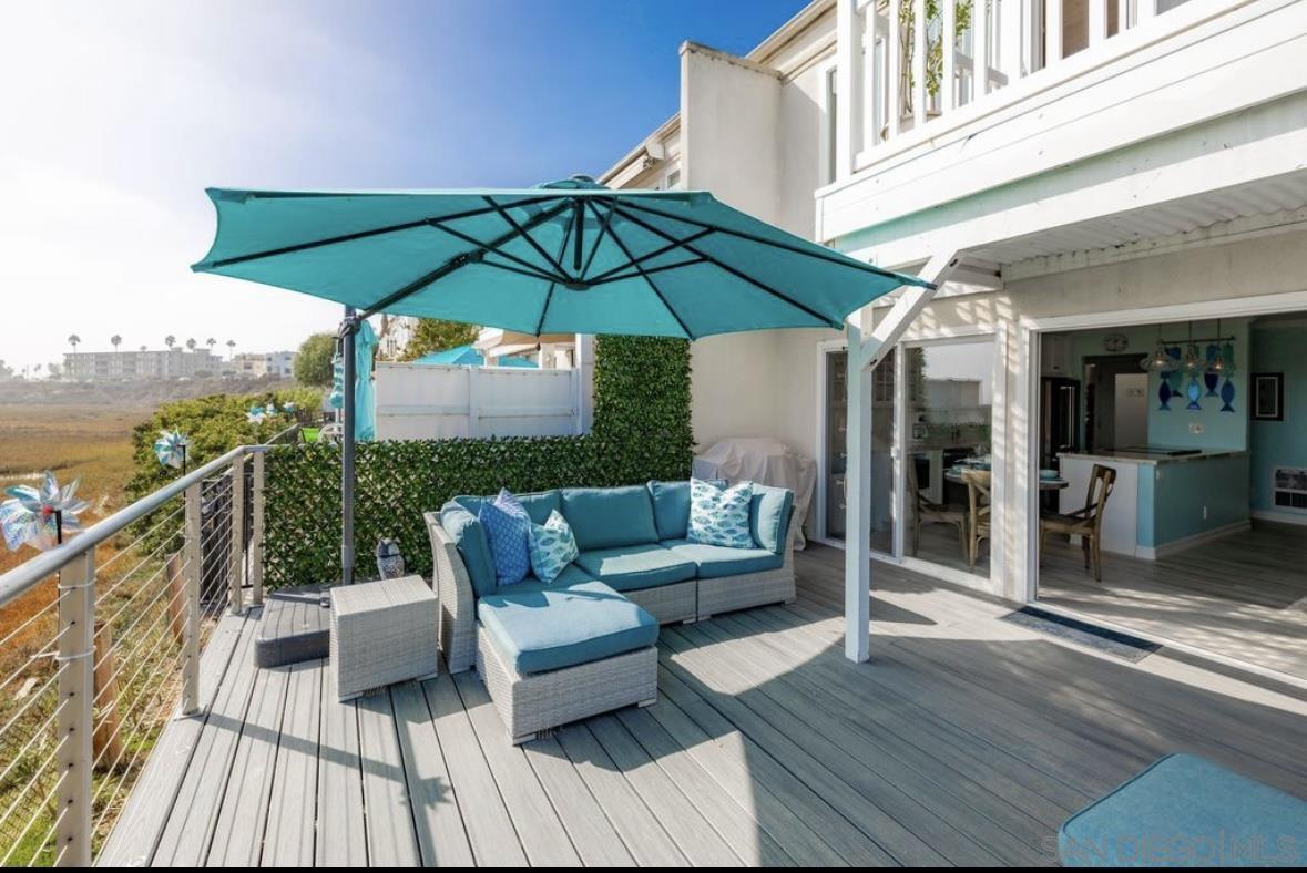 Detail Gallery Image 15 of 17 For 3999  Crown Point Dr  #29,  San Diego,  CA 92109 - 2 Beds | 2 Baths