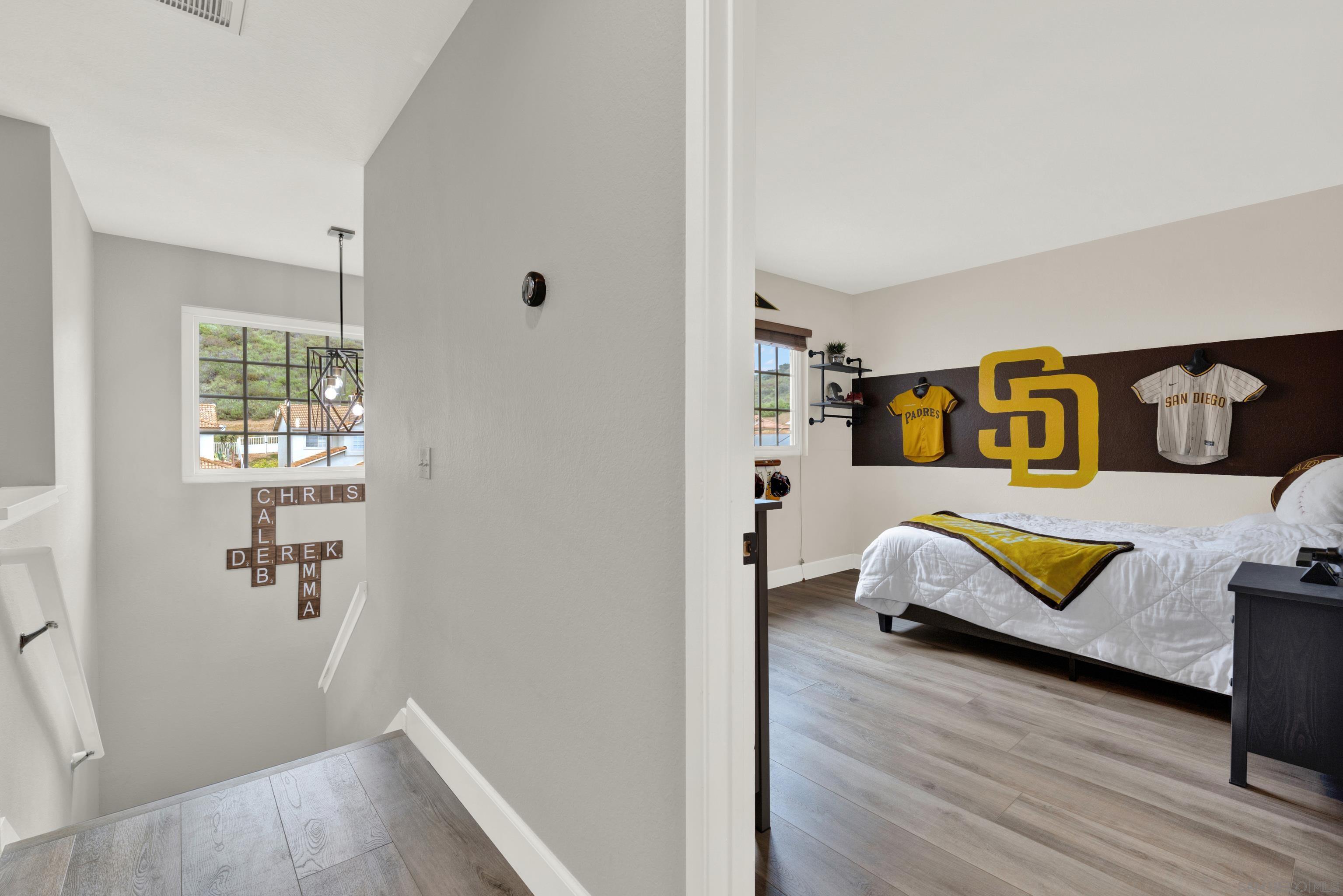 Detail Gallery Image 38 of 70 For 10961  Avenida De Los Lobos, San Diego,  CA 92127 - 4 Beds | 2/1 Baths