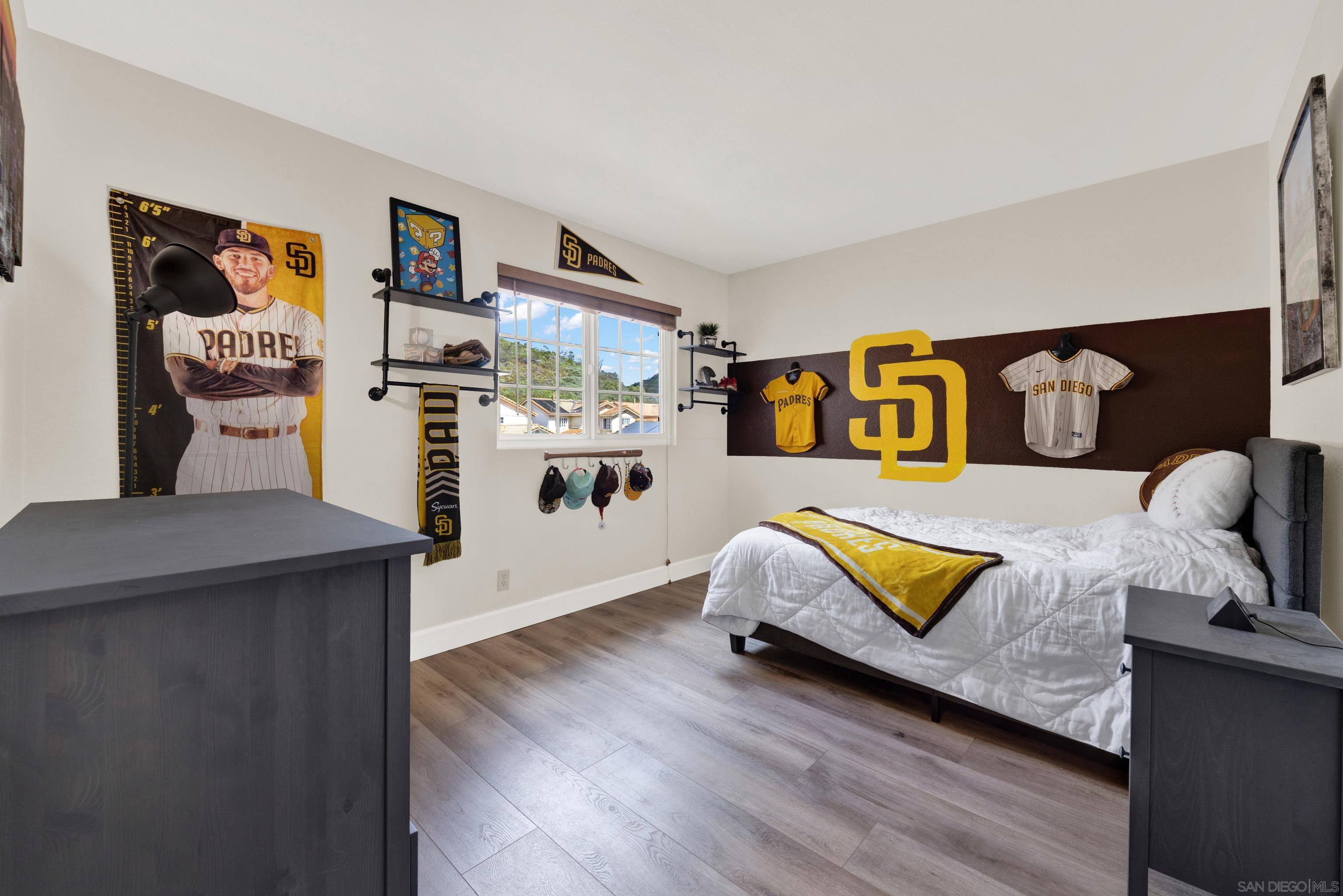 Detail Gallery Image 39 of 70 For 10961  Avenida De Los Lobos, San Diego,  CA 92127 - 4 Beds | 2/1 Baths