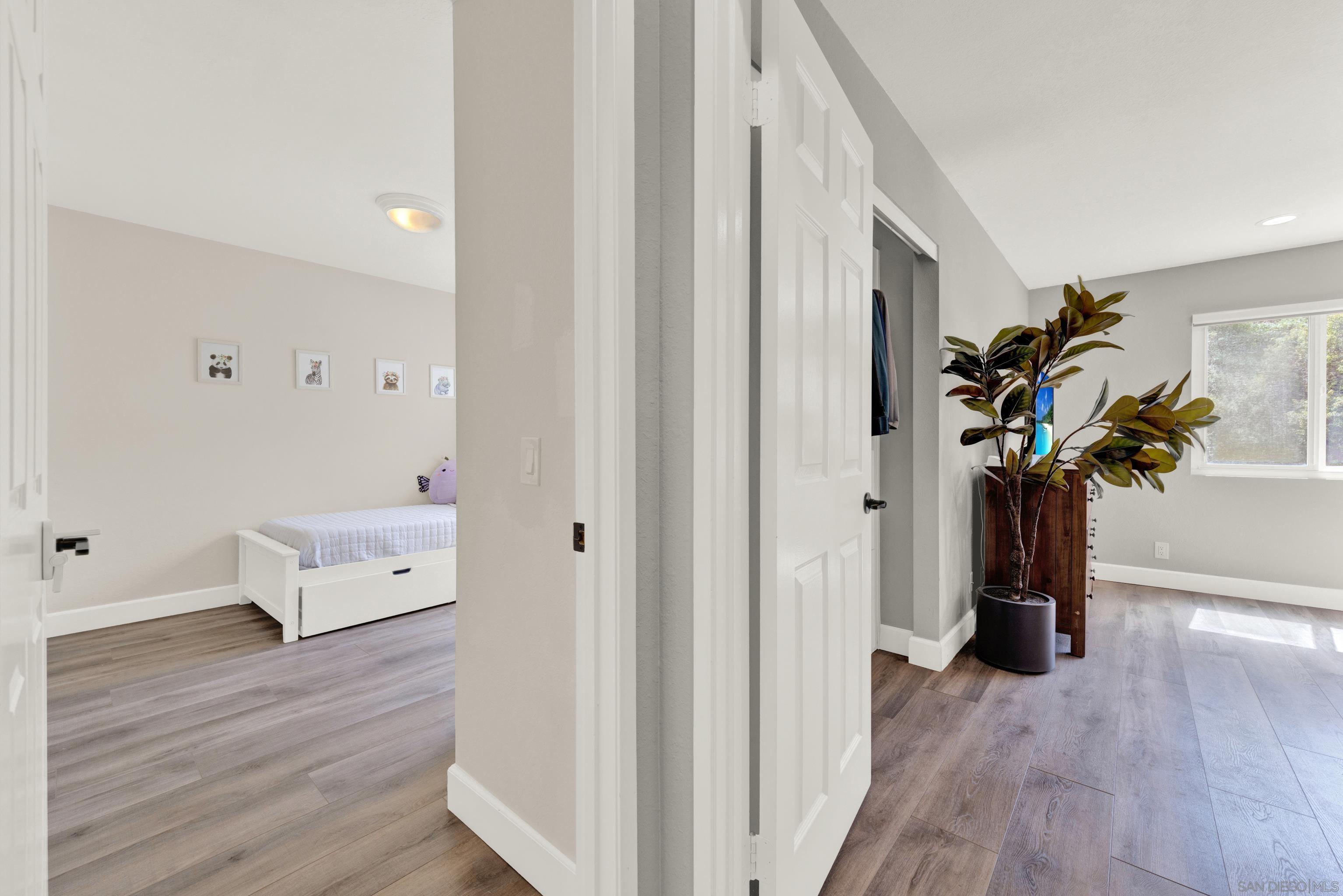 Detail Gallery Image 42 of 70 For 10961  Avenida De Los Lobos, San Diego,  CA 92127 - 4 Beds | 2/1 Baths