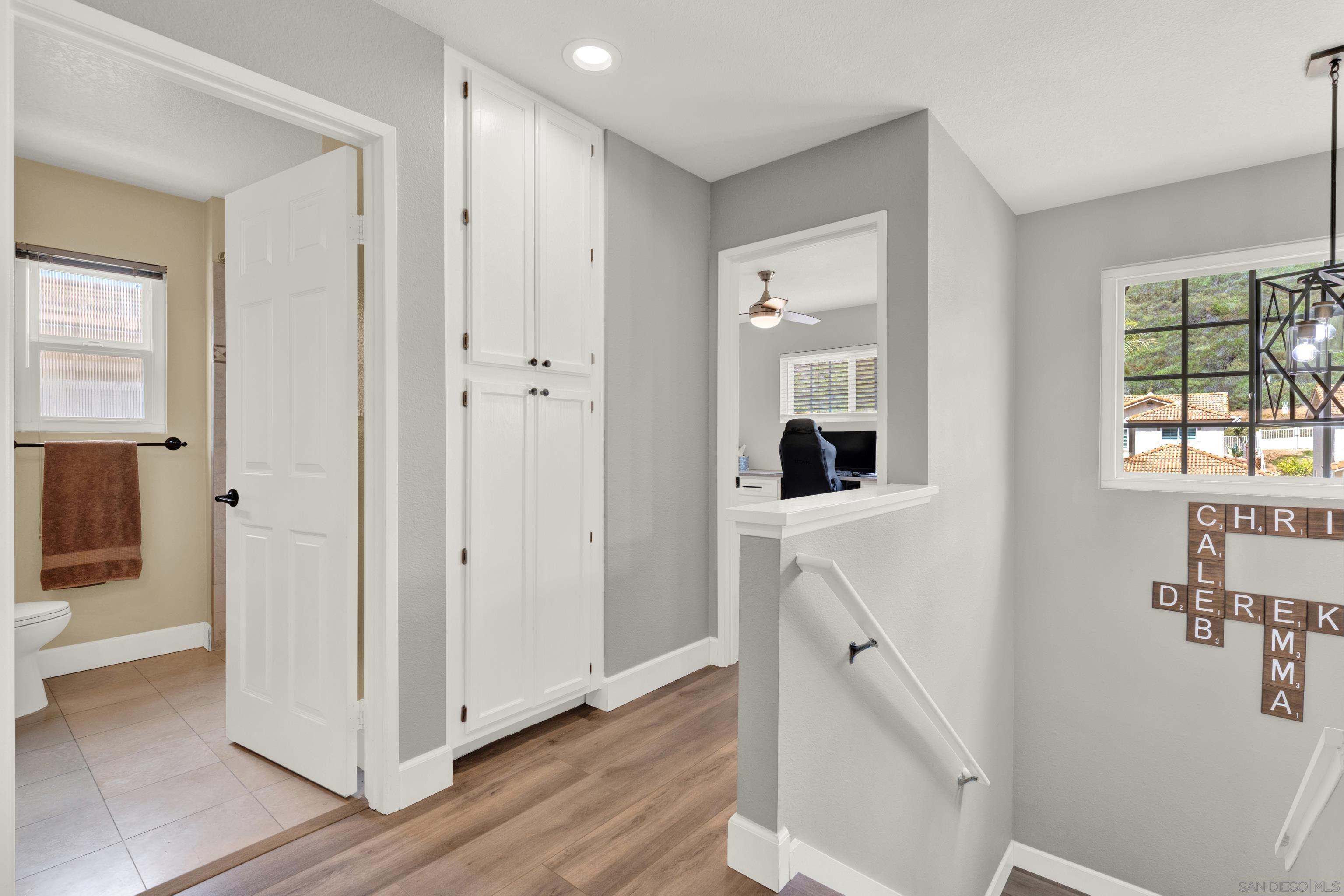 Detail Gallery Image 46 of 70 For 10961  Avenida De Los Lobos, San Diego,  CA 92127 - 4 Beds | 2/1 Baths